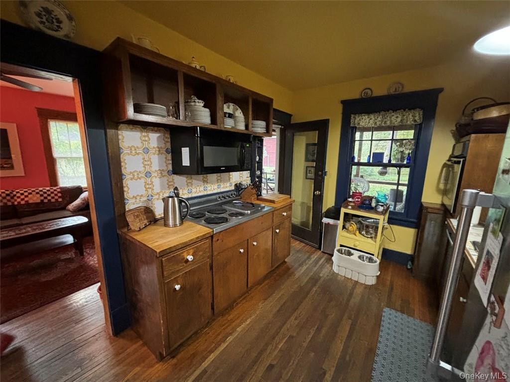 123 Plains Road, New Paltz, NY 12561