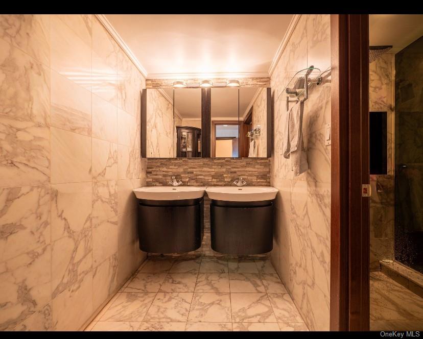 400 E 70th Street # 3501, New York (Manhattan), NY 10021