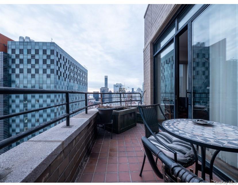400 E 70th Street # 3501, New York (Manhattan), NY 10021