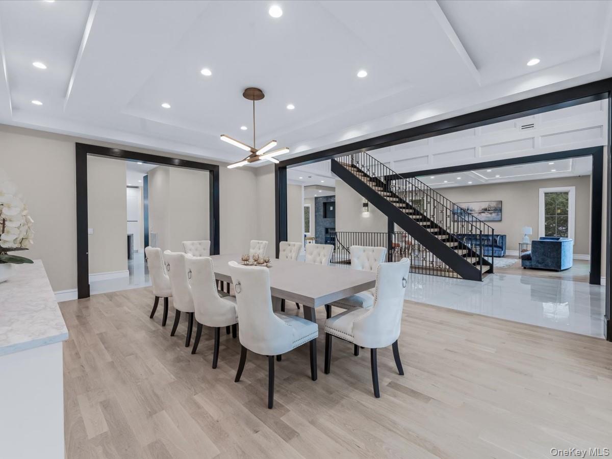 6 Hickory Drive, Great Neck, NY 11021