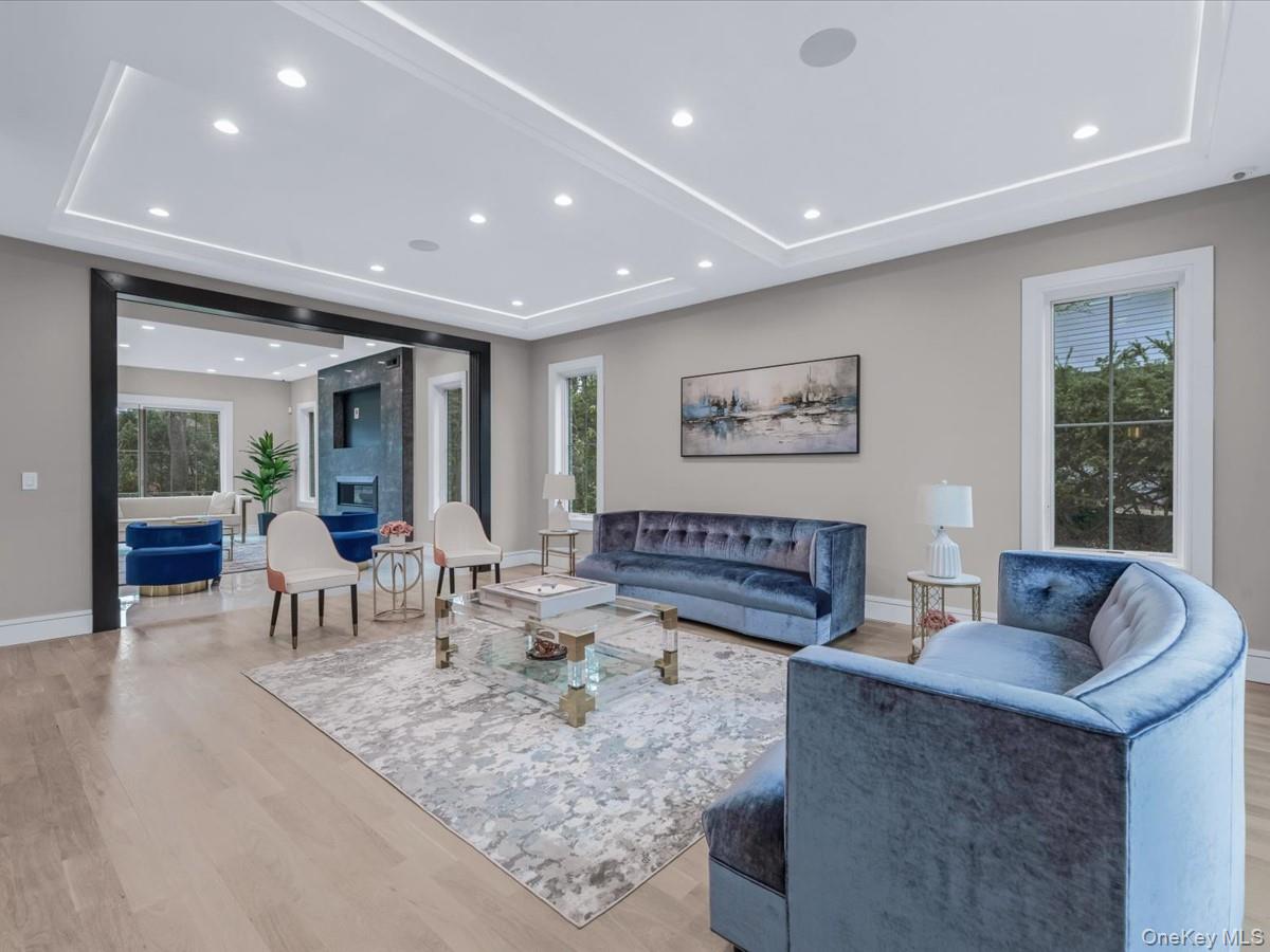 6 Hickory Drive, Great Neck, NY 11021