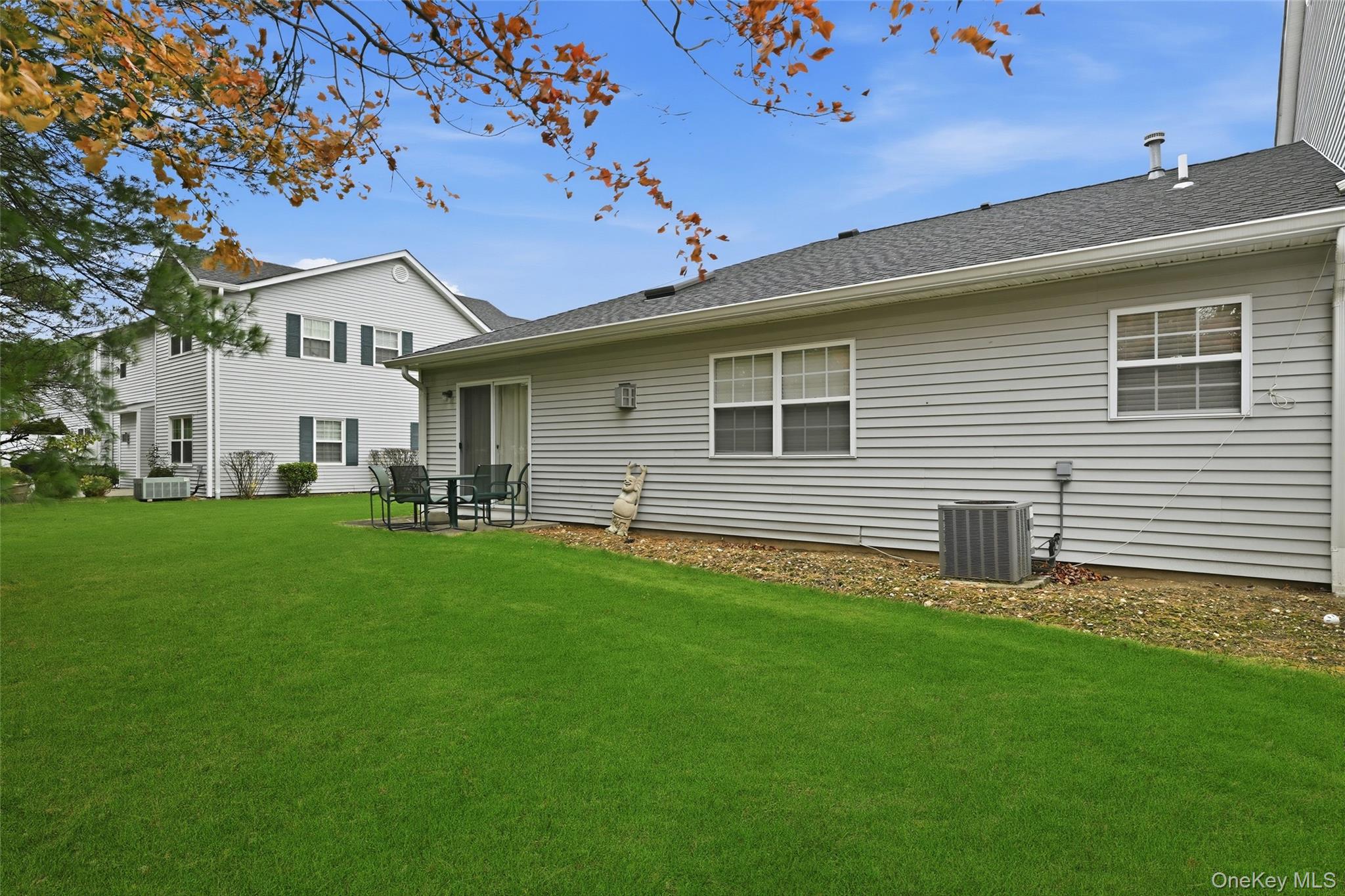 12 Merrimack Road, Hauppauge, NY 11787