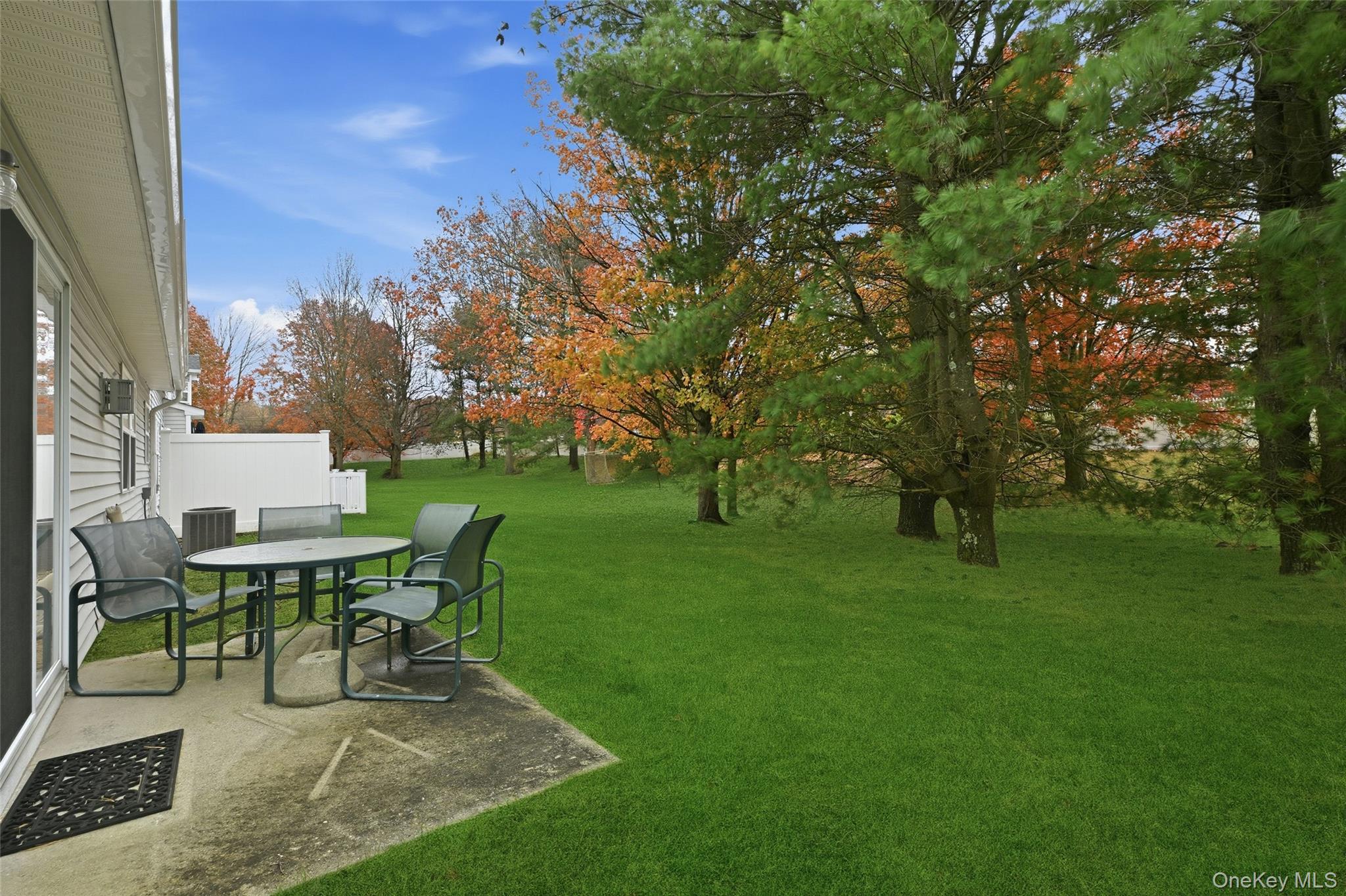 12 Merrimack Road, Hauppauge, NY 11787