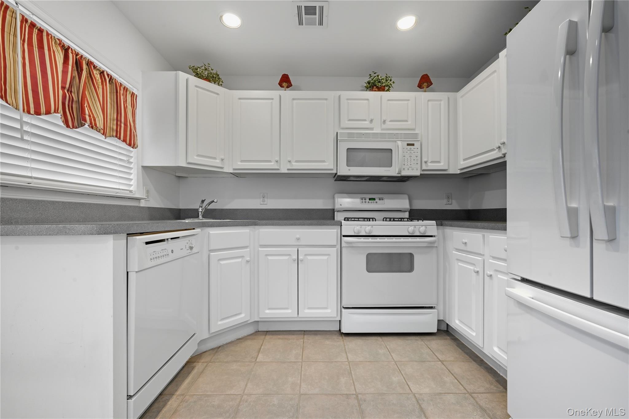 12 Merrimack Road, Hauppauge, NY 11787