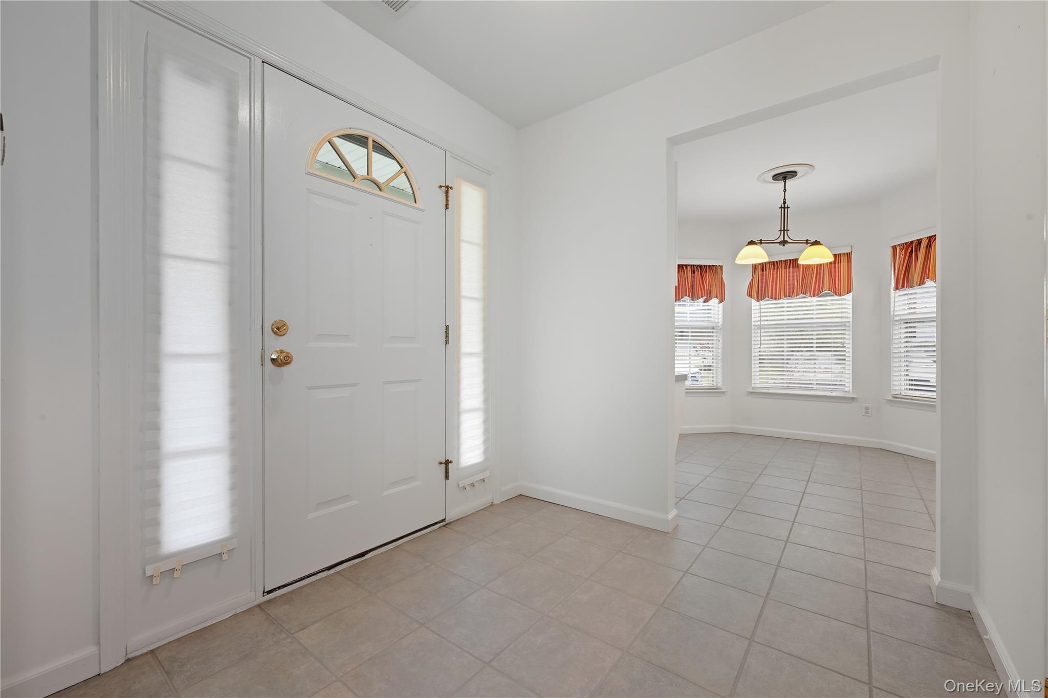 12 Merrimack Road, Hauppauge, NY 11787