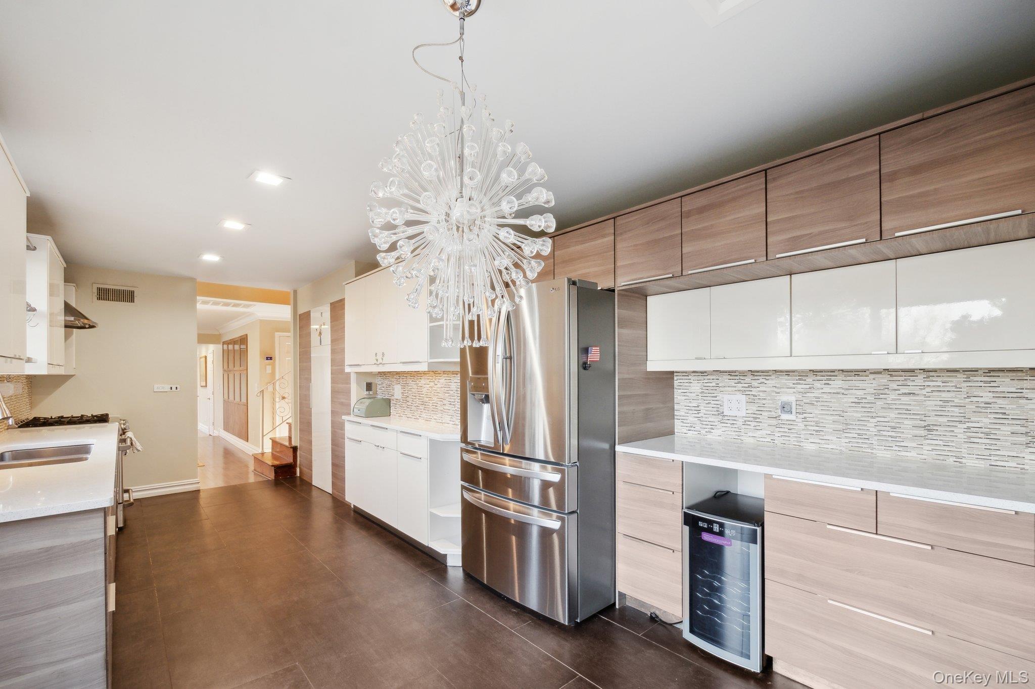 1250 Harbor Road, Hewlett Harbor, NY 11557