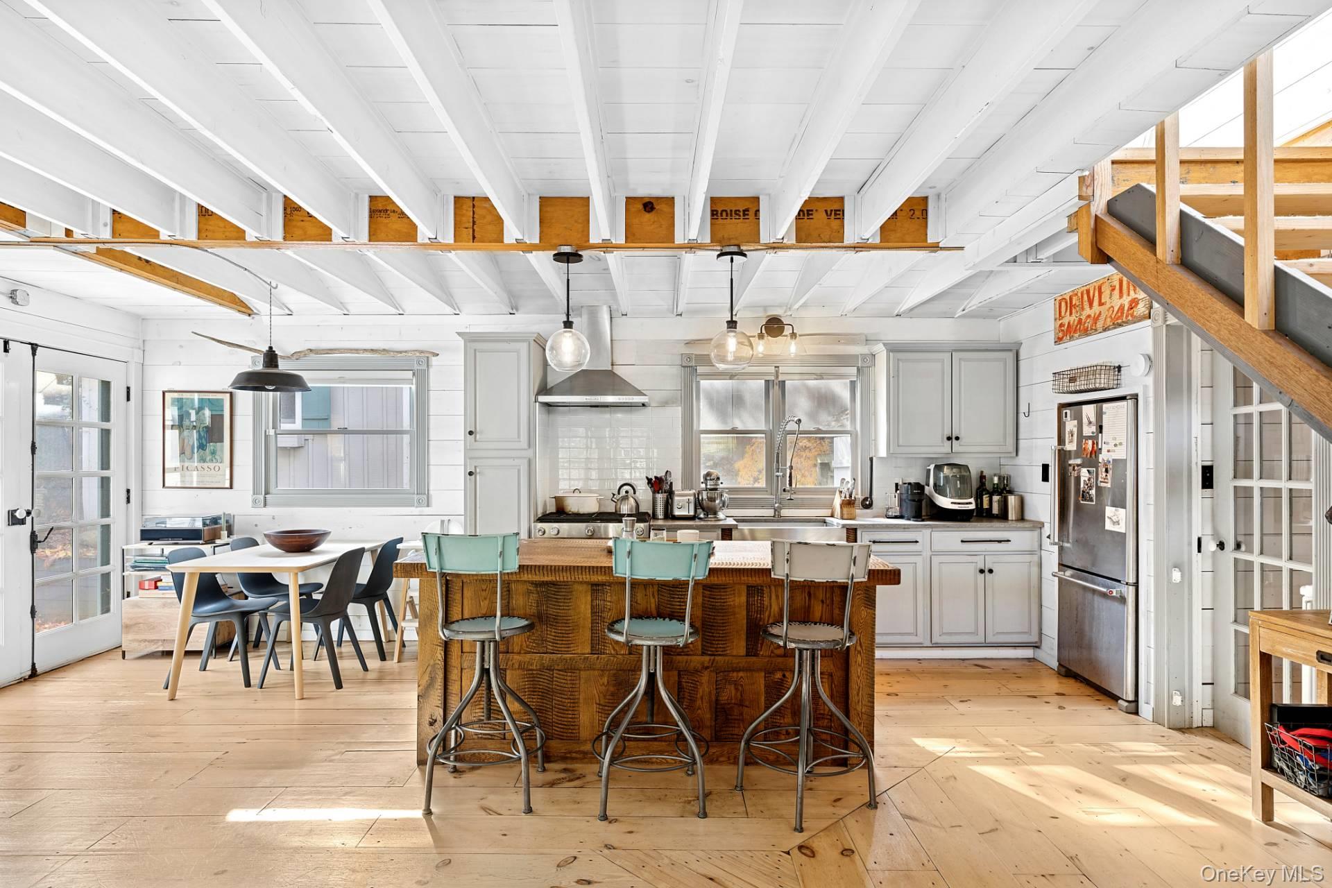 72 Richardson Avenue, East Hampton, NY 11937