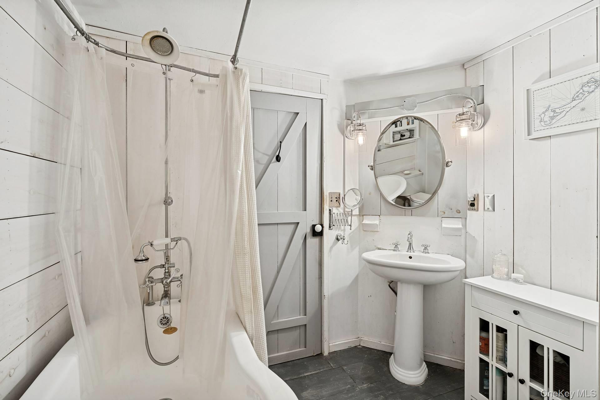 72 Richardson Avenue, East Hampton, NY 11937