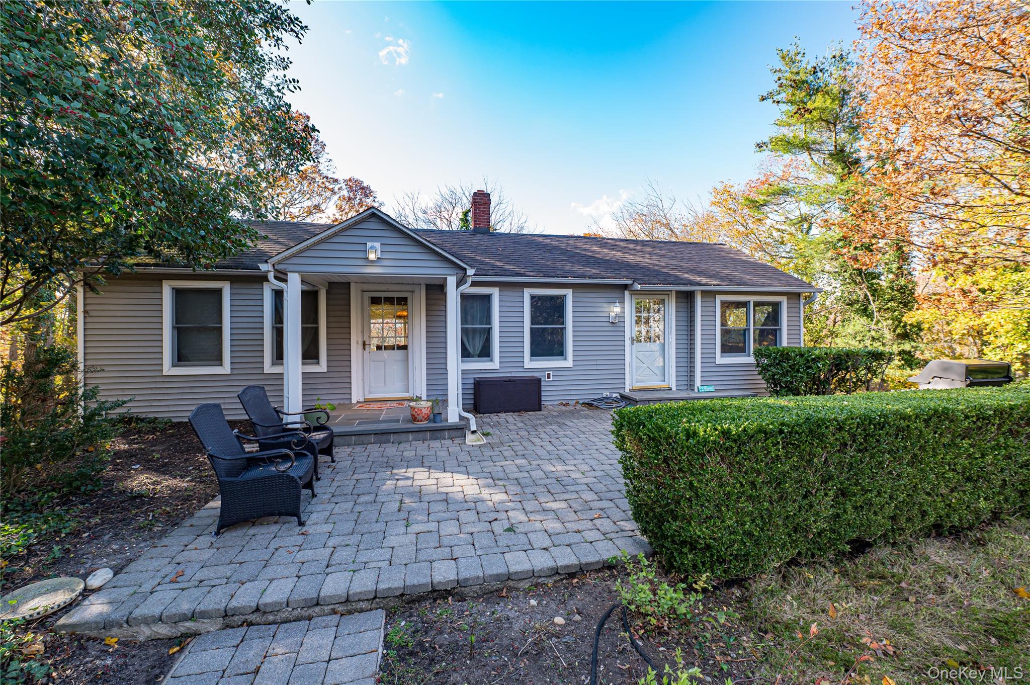 37 Bay Avenue, Huntington, NY 11743