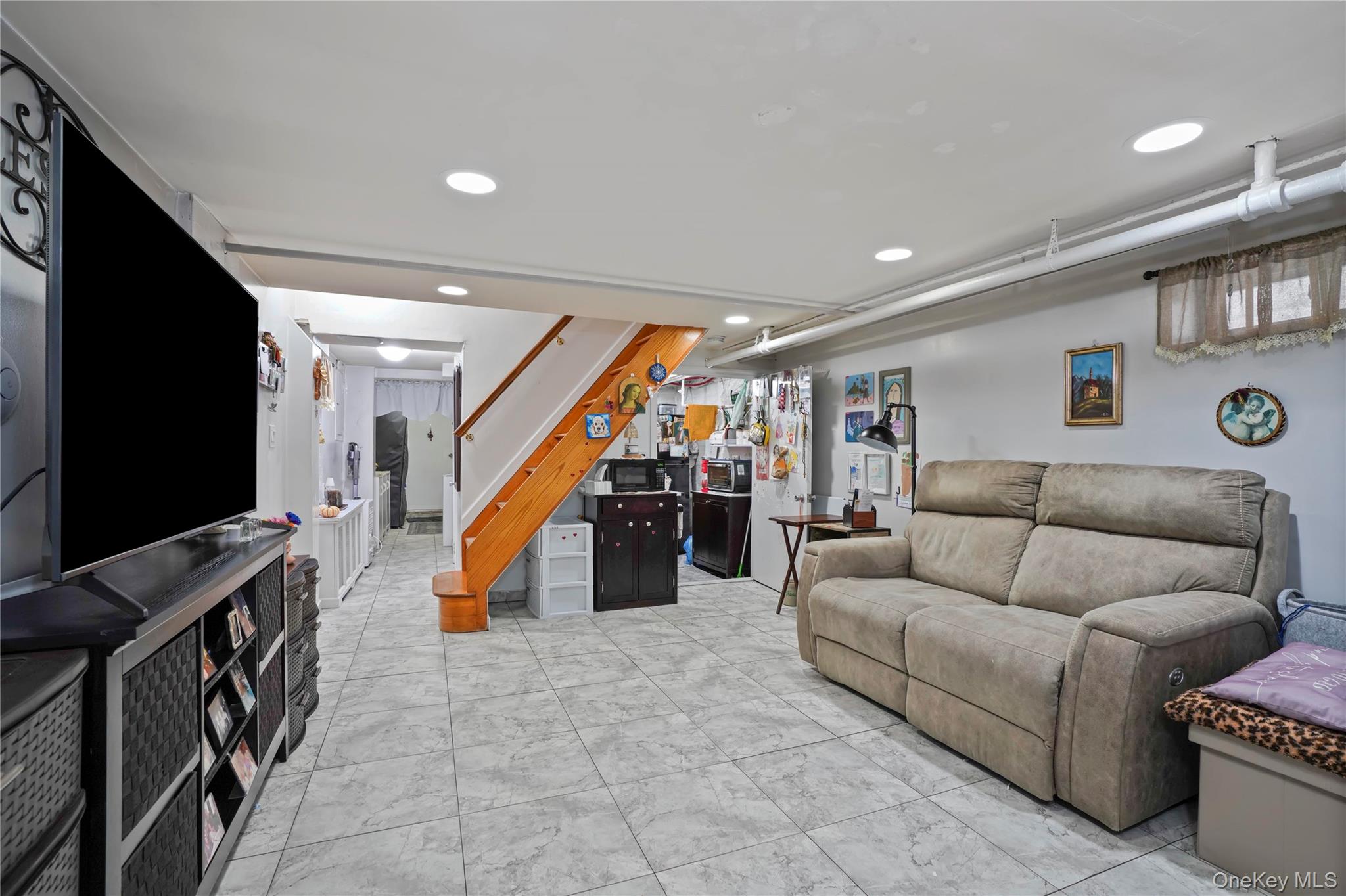 48 Gotham Avenue, Brooklyn, NY 11229