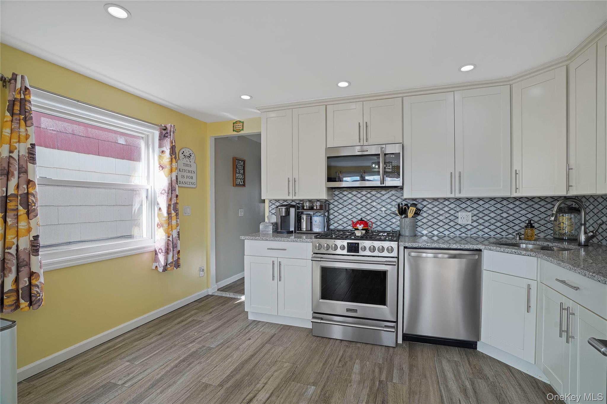 48 Gotham Avenue, Brooklyn, NY 11229