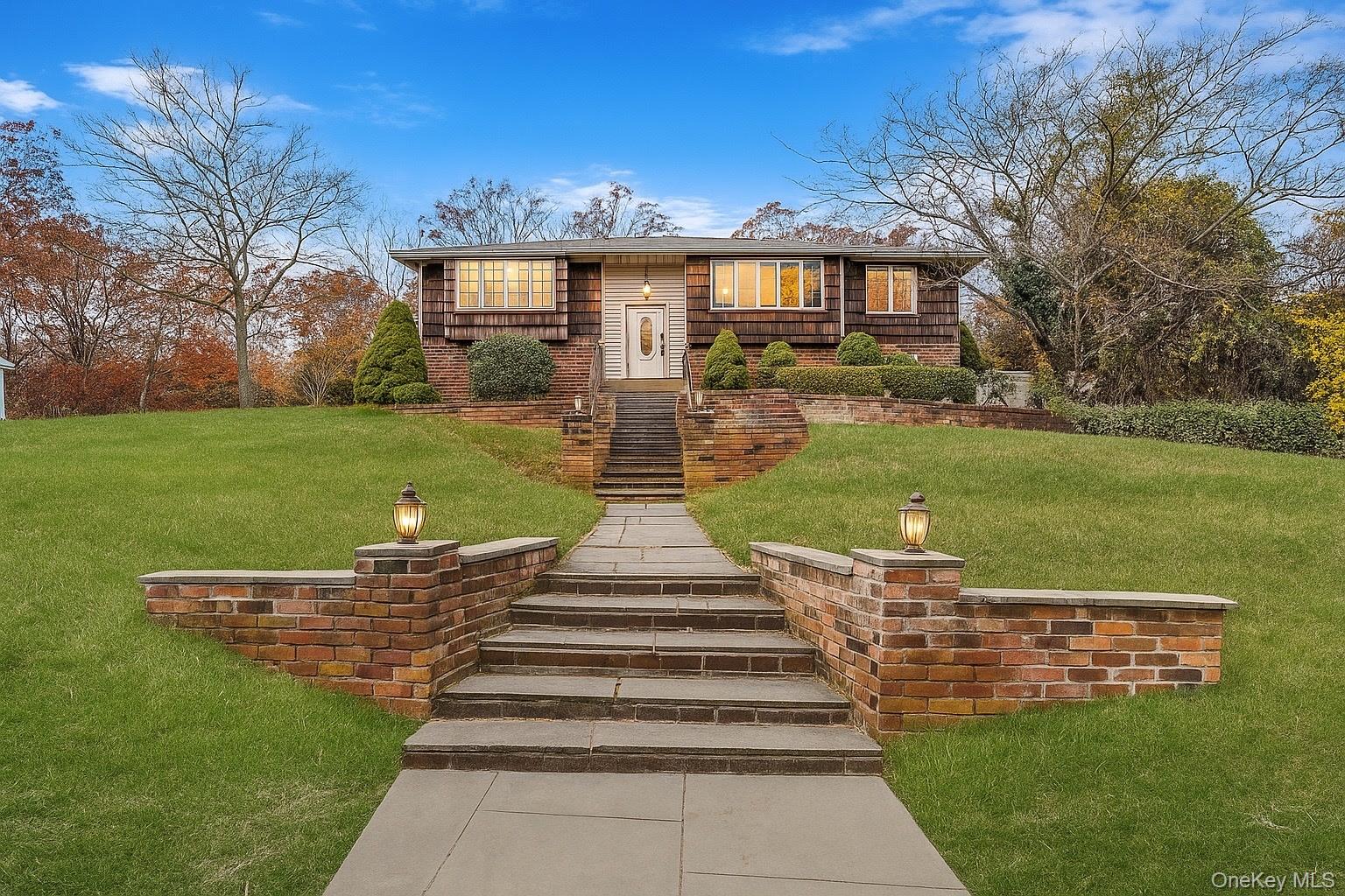 15 Arleigh Road, East Northport, NY 11731