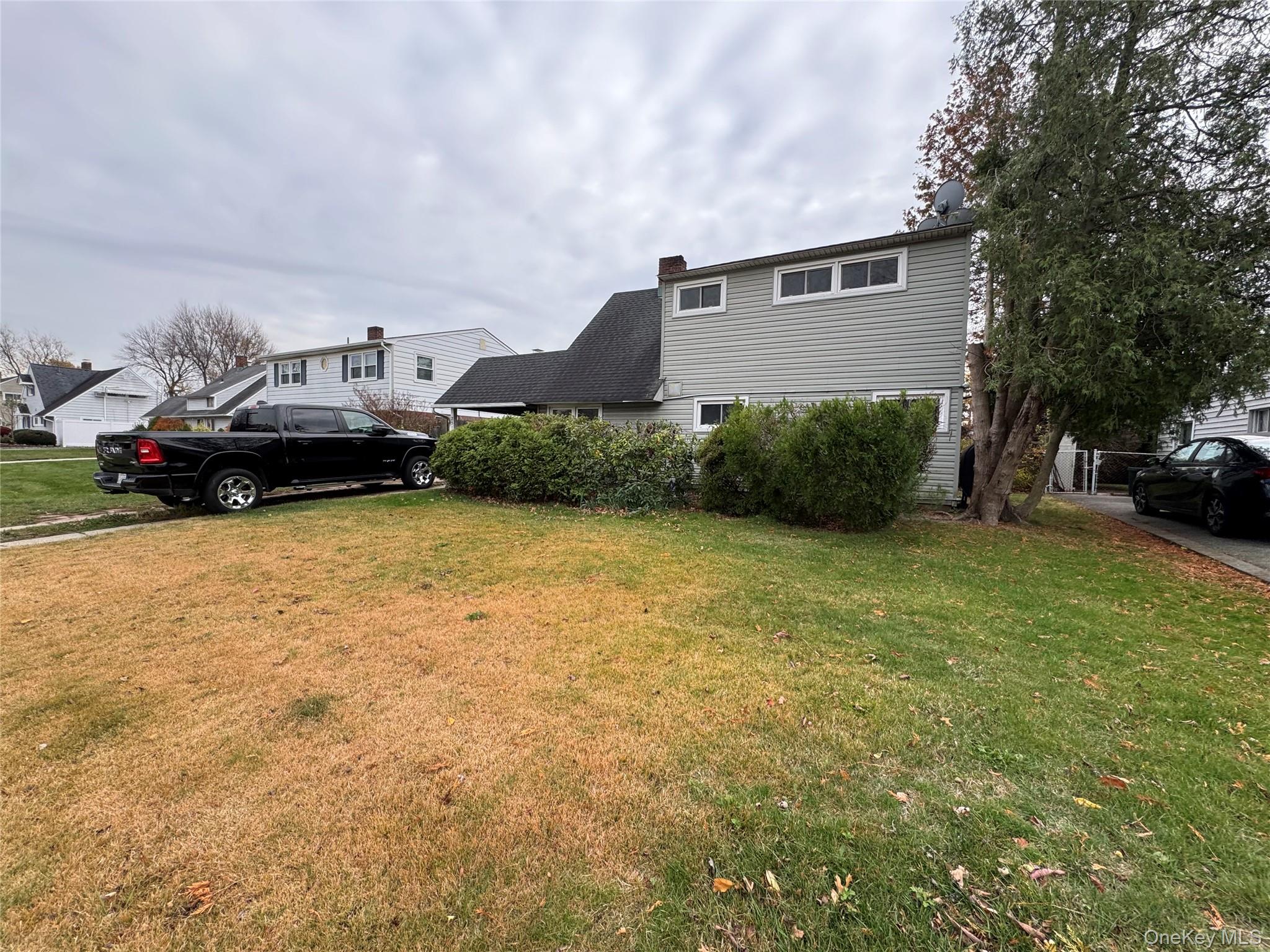 231 Blacksmith Road S, Levittown, NY 11756