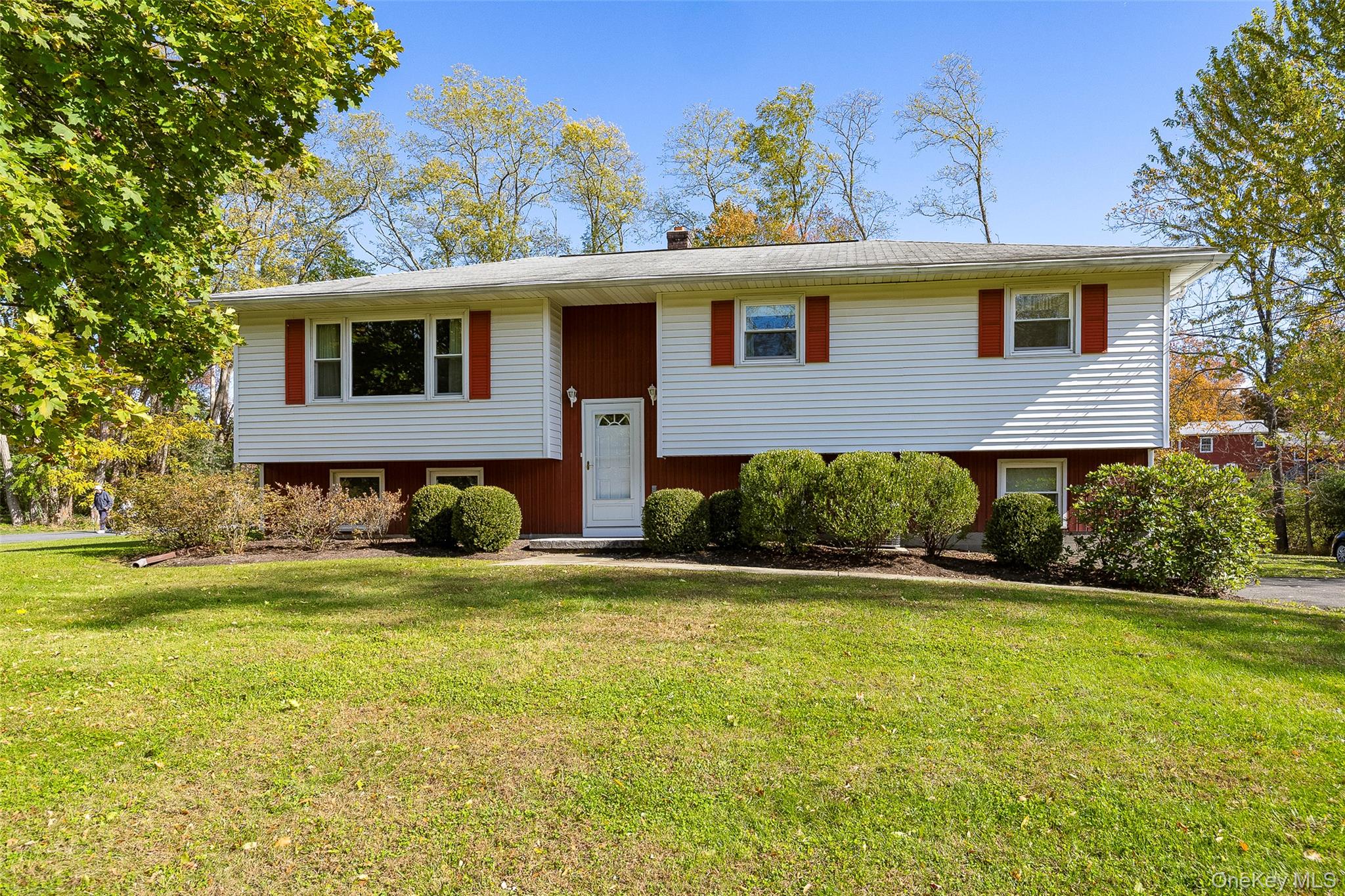 13 Chestnut Street, Red Hook, NY 12571