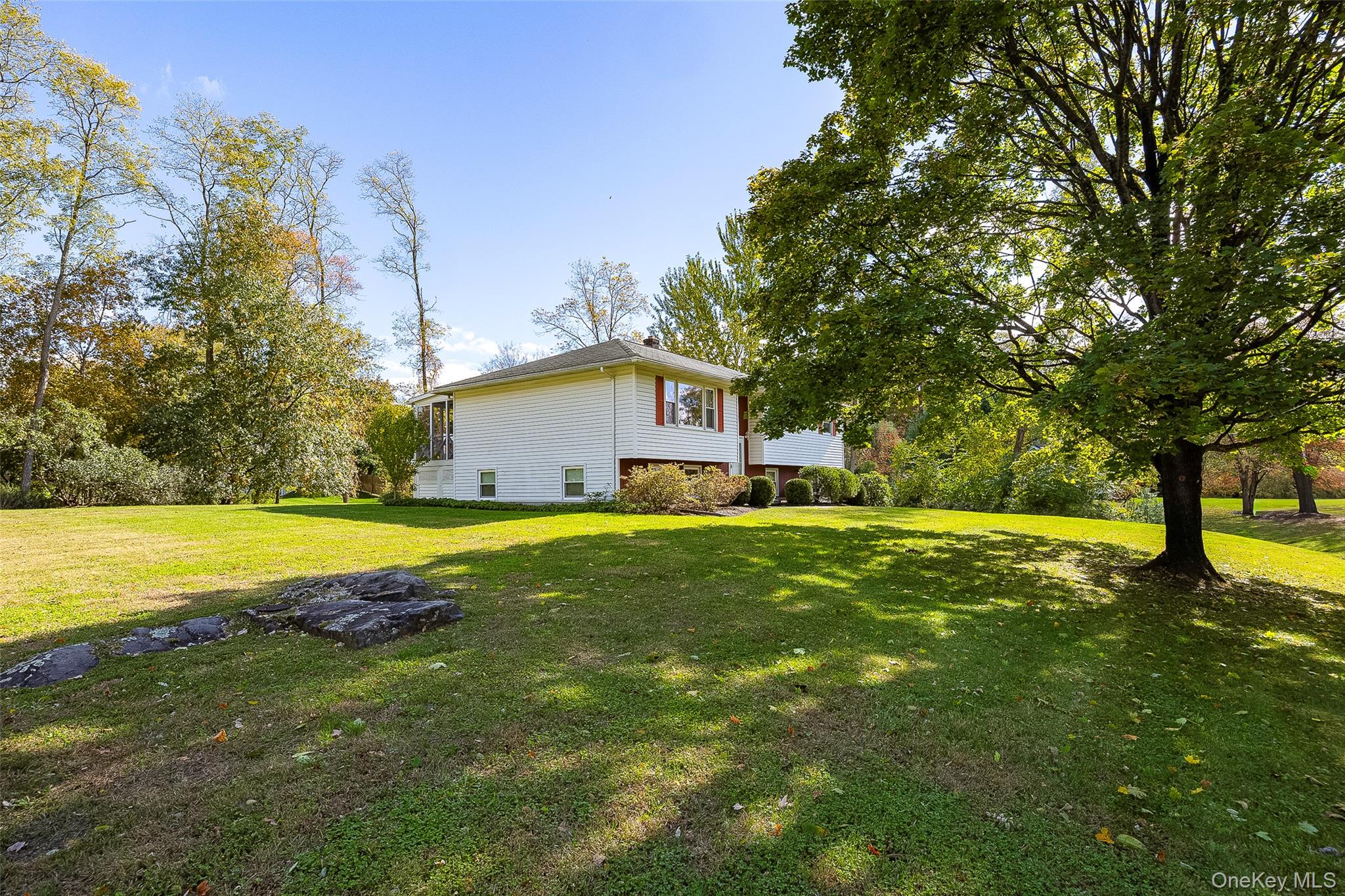 13 Chestnut Street, Red Hook, NY 12571