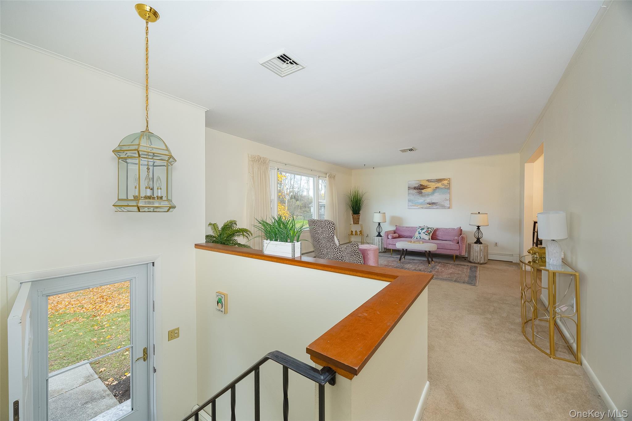 13 Chestnut Street, Red Hook, NY 12571