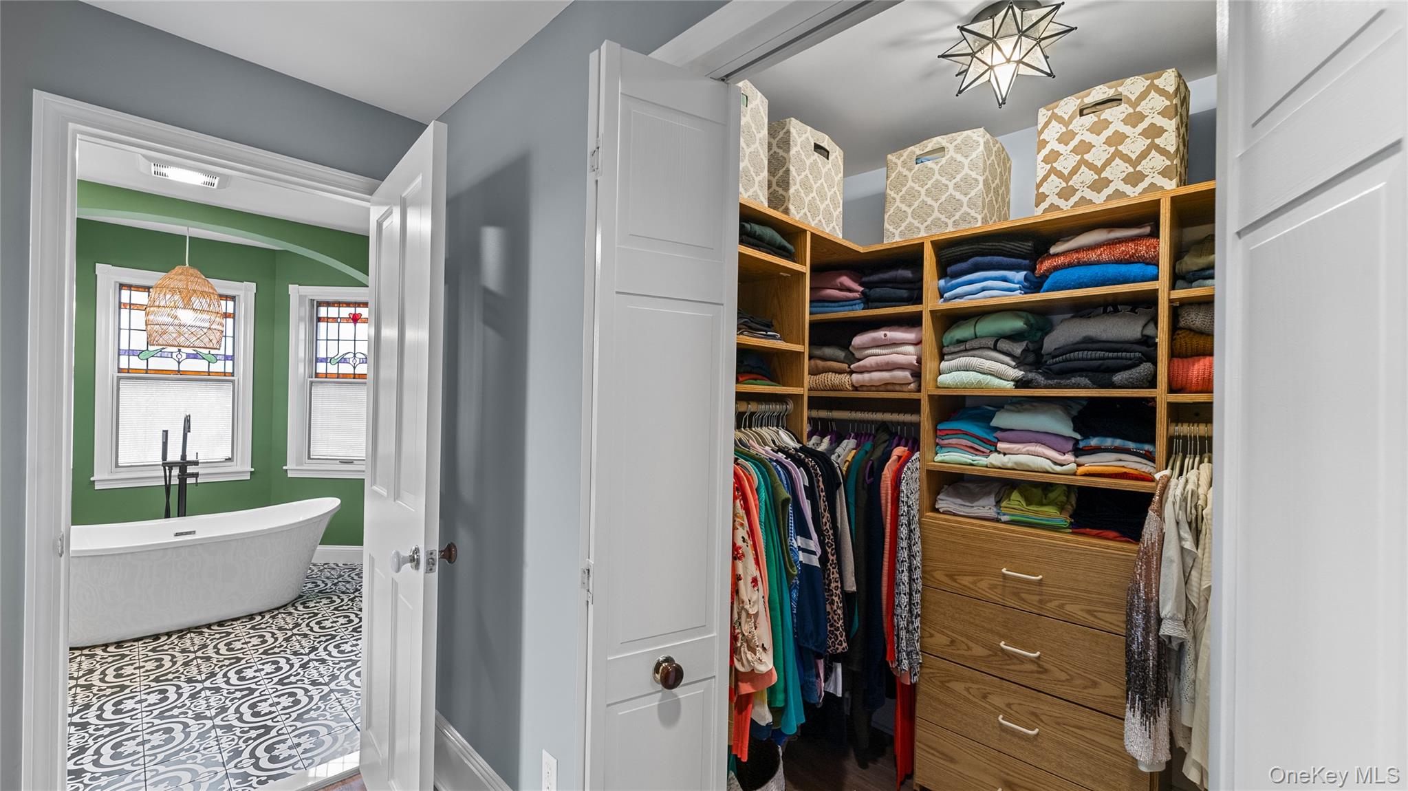 1055 Bridge Pointe Lane, Yorktown Heights, NY 10598