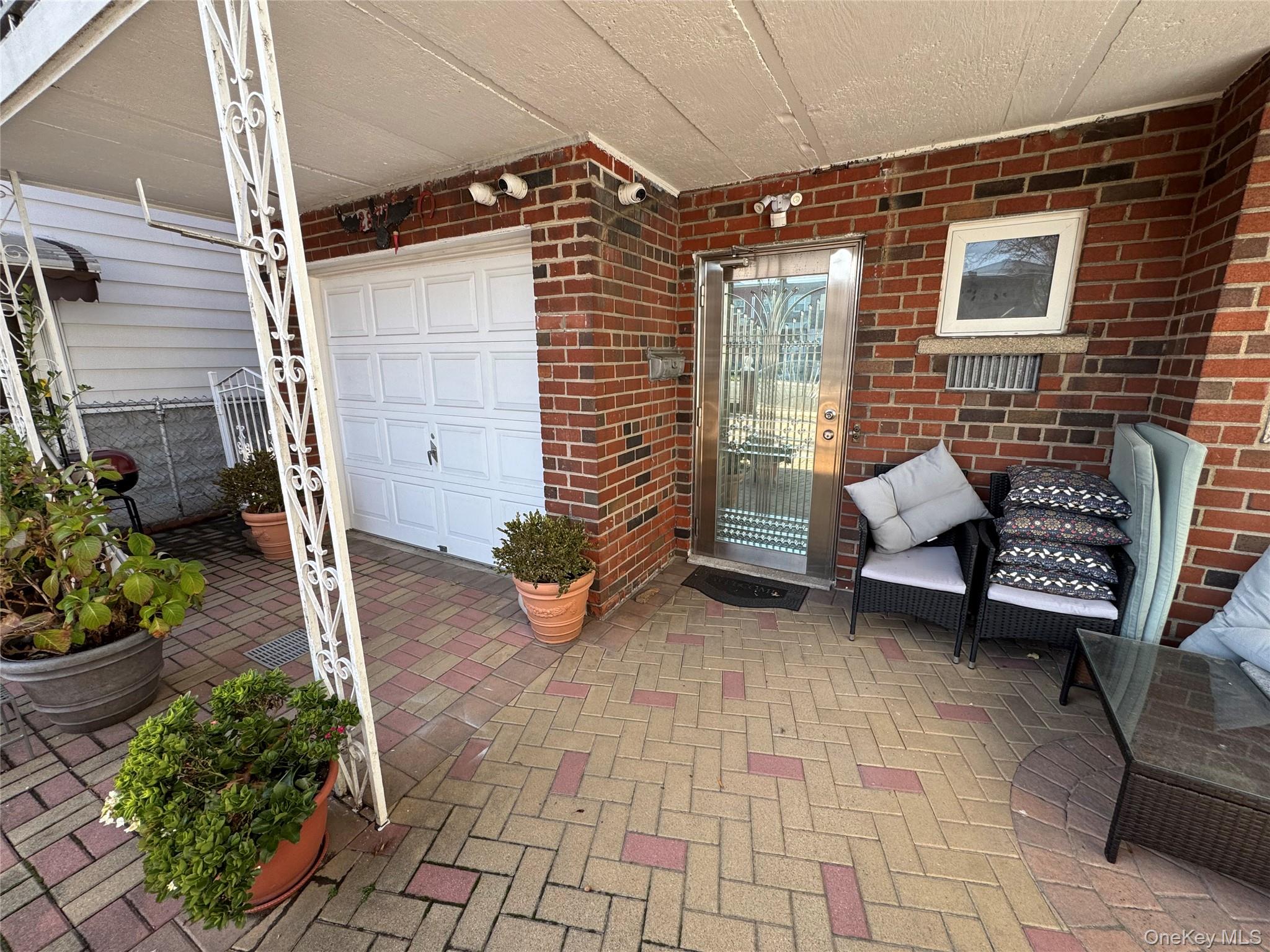 2877 Waterbury Avenue, Bronx, NY 10461