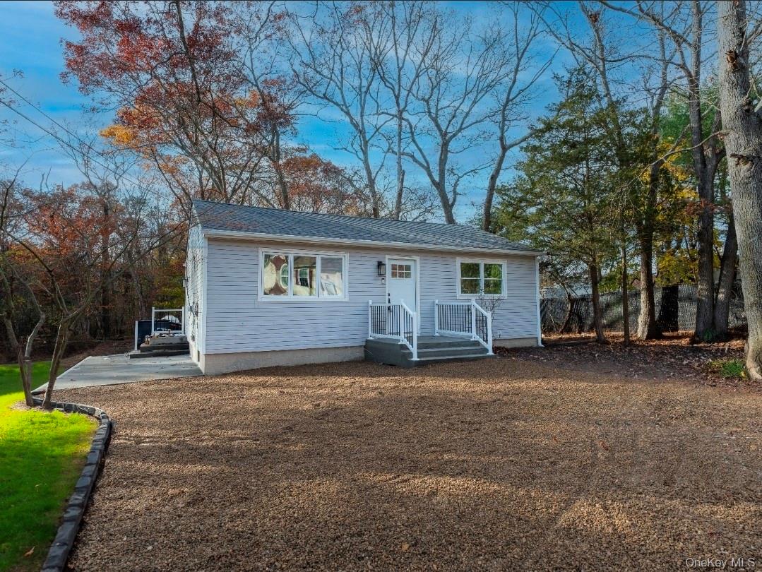 16 Fife Drive, Coram, NY 11727