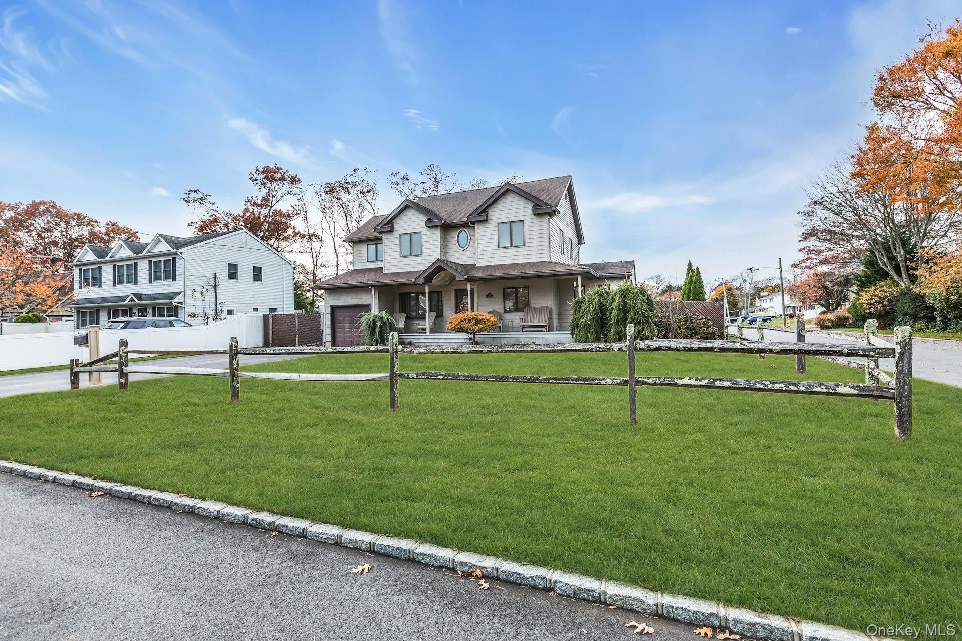 94 Pequot Lane, East Islip, NY 11730