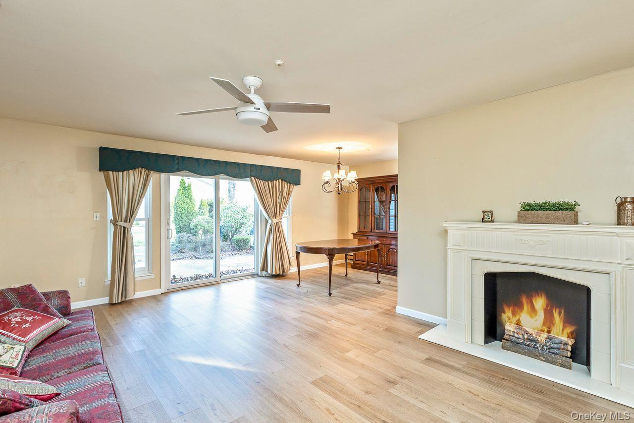 705 Cabot Court W, Saint James, NY 11780