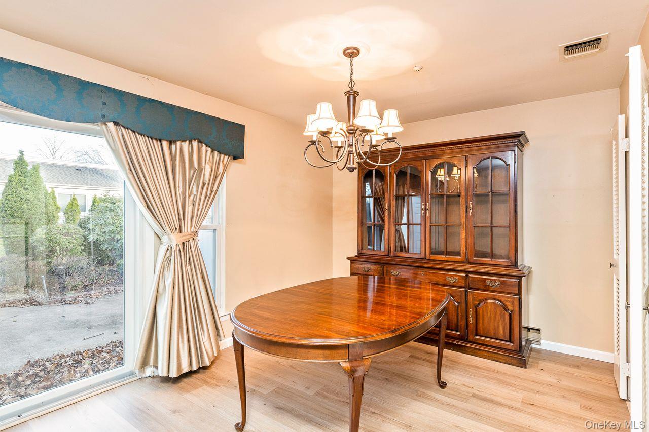 705 Cabot Court W, Saint James, NY 11780