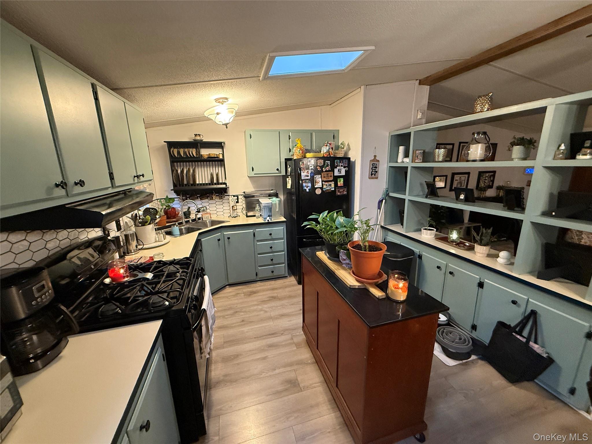 125 King George Drive, New Windsor, NY 12553