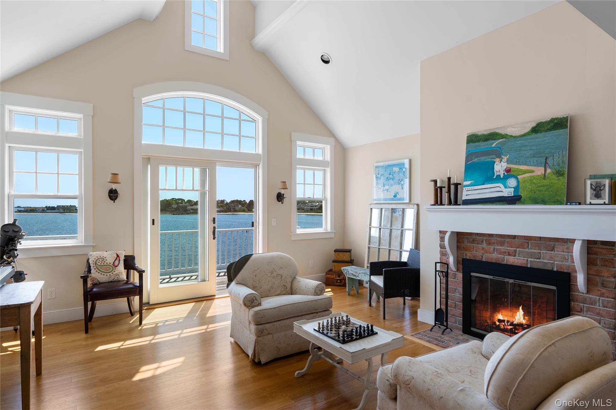 36 Oak Lane, Hampton Bays, NY 11946