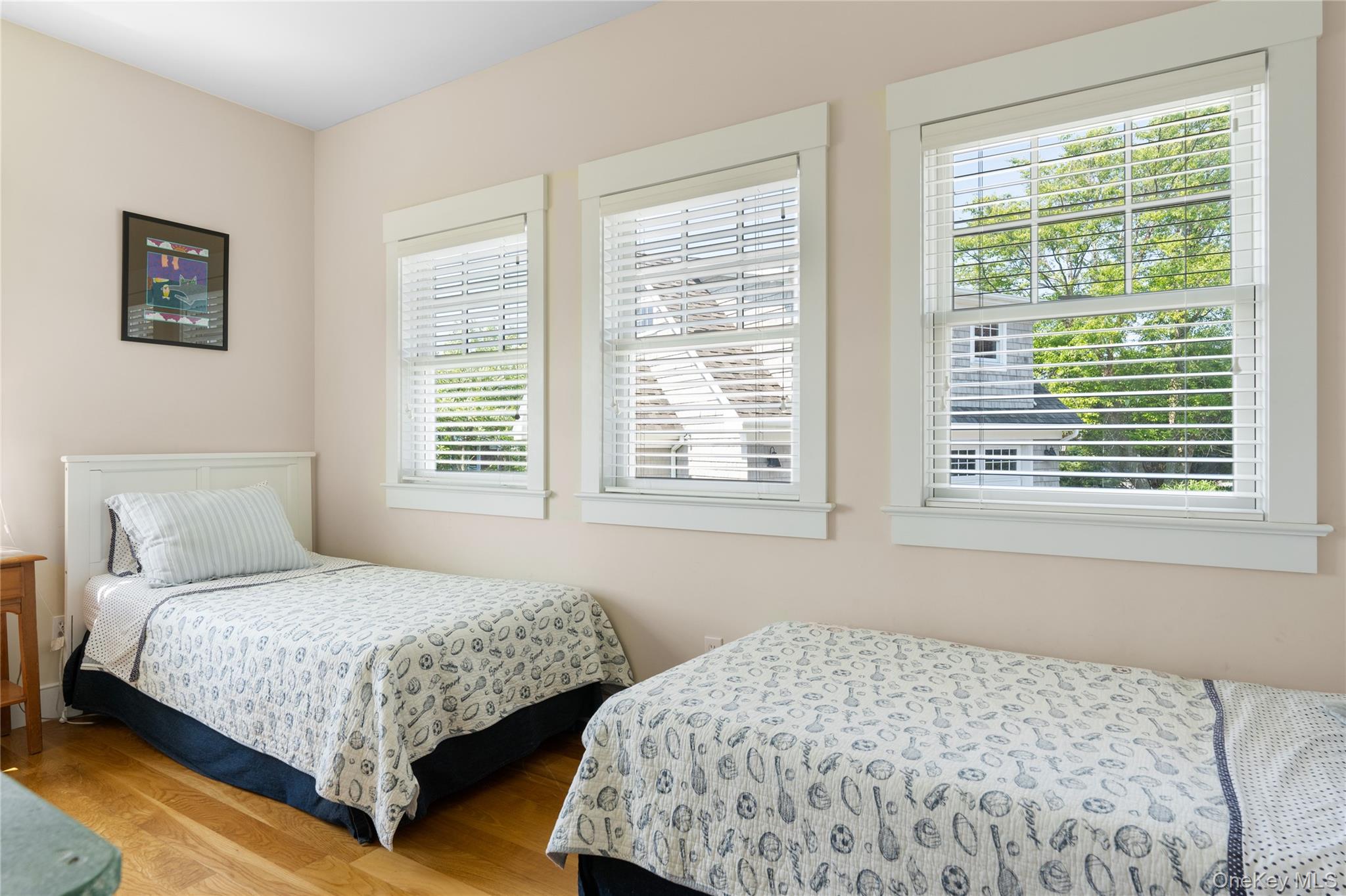 36 Oak Lane, Hampton Bays, NY 11946