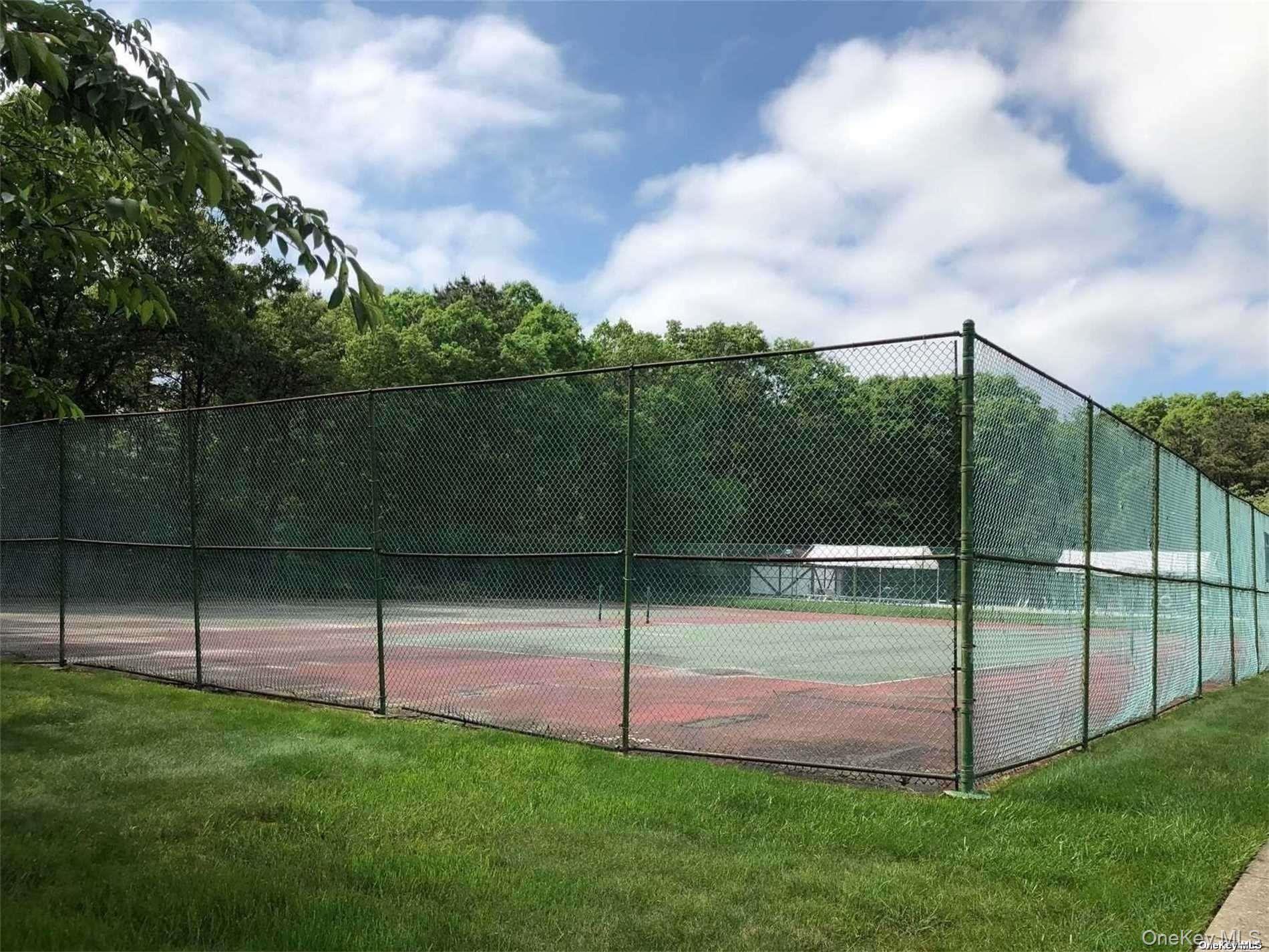 26 Bailey Court # 26, Middle Island, NY 11953