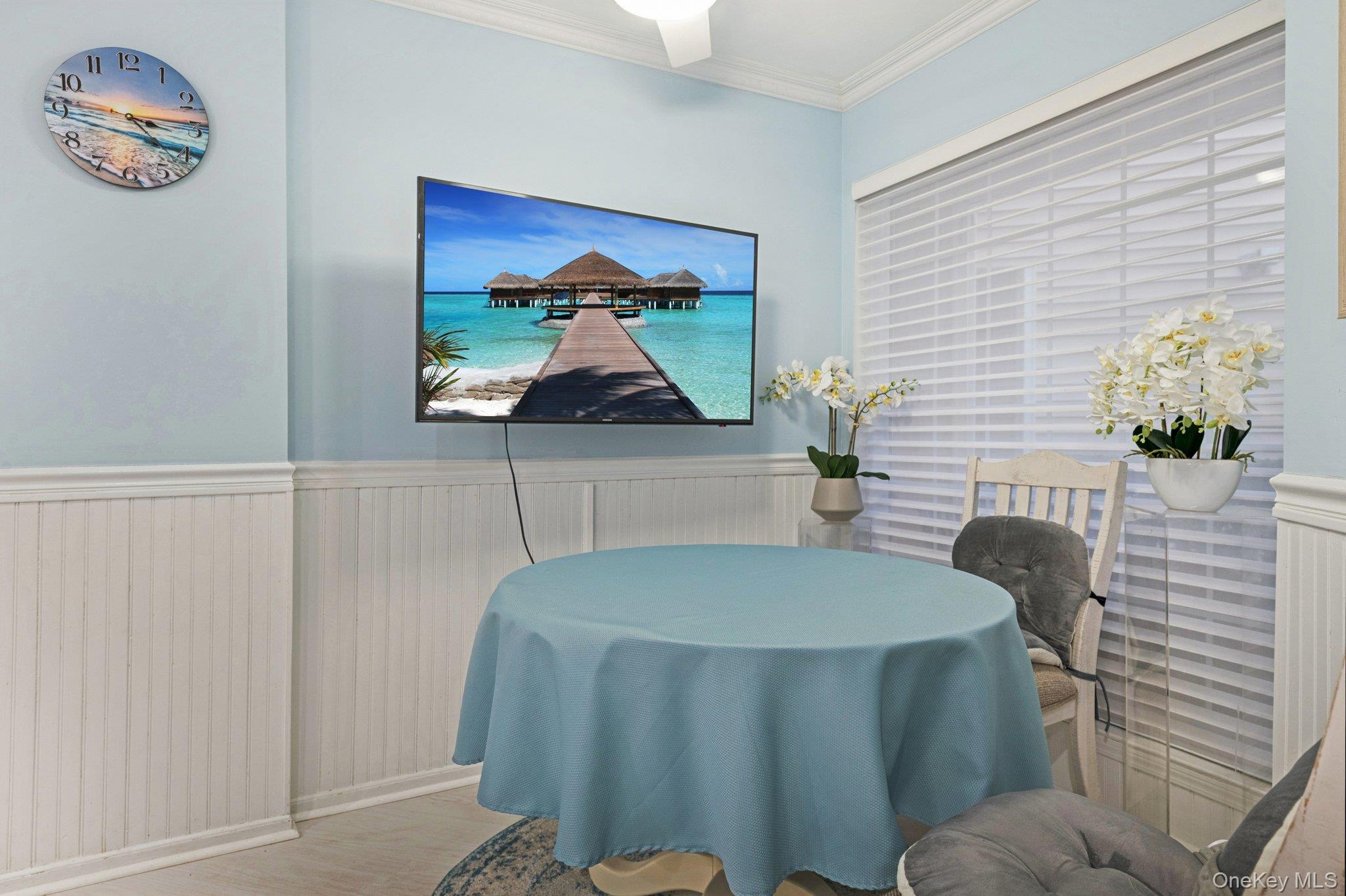 16 Hampshire Court, Holbrook, NY 11741