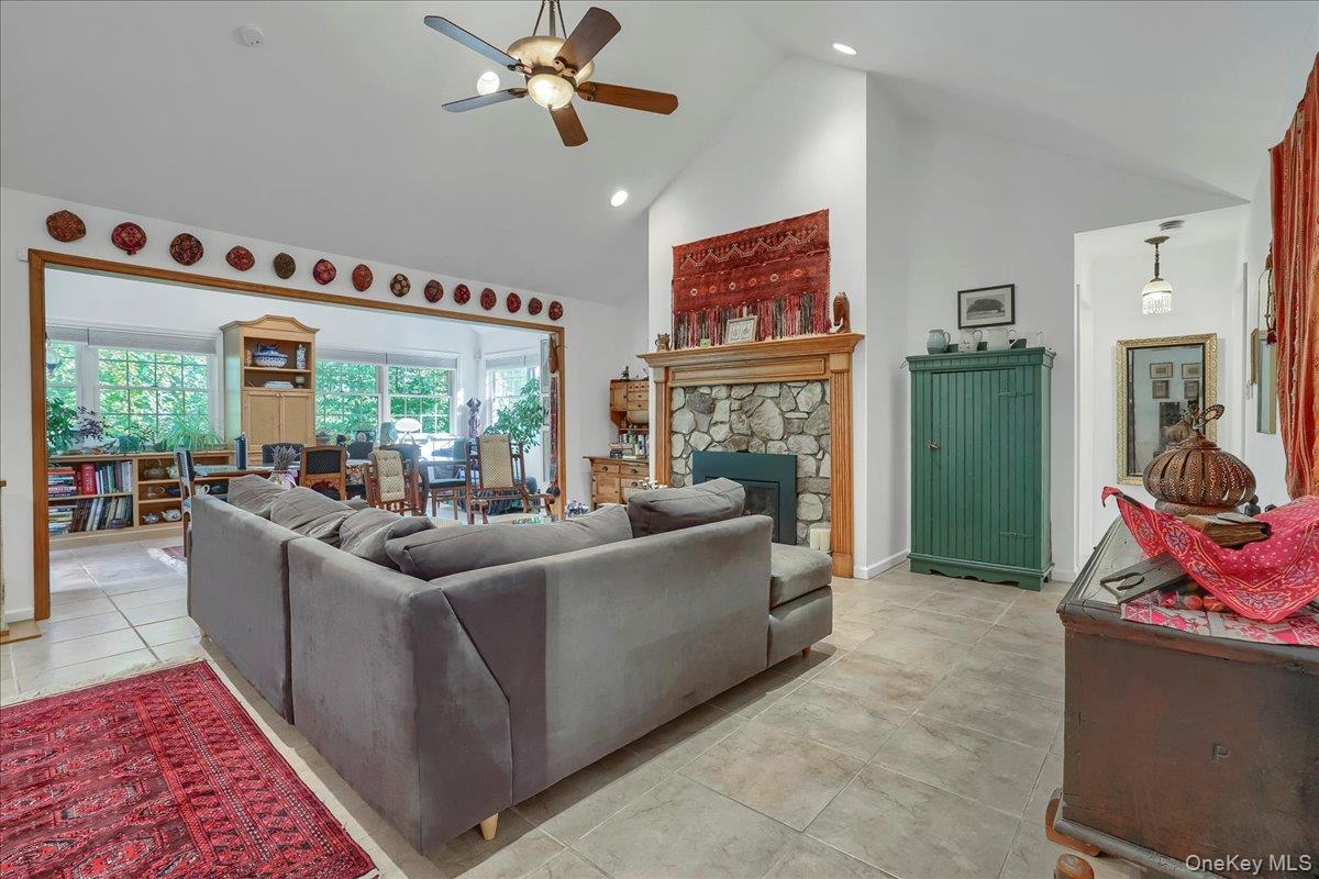 20 Overlook Drive, Call Listing Agent, PA 18405