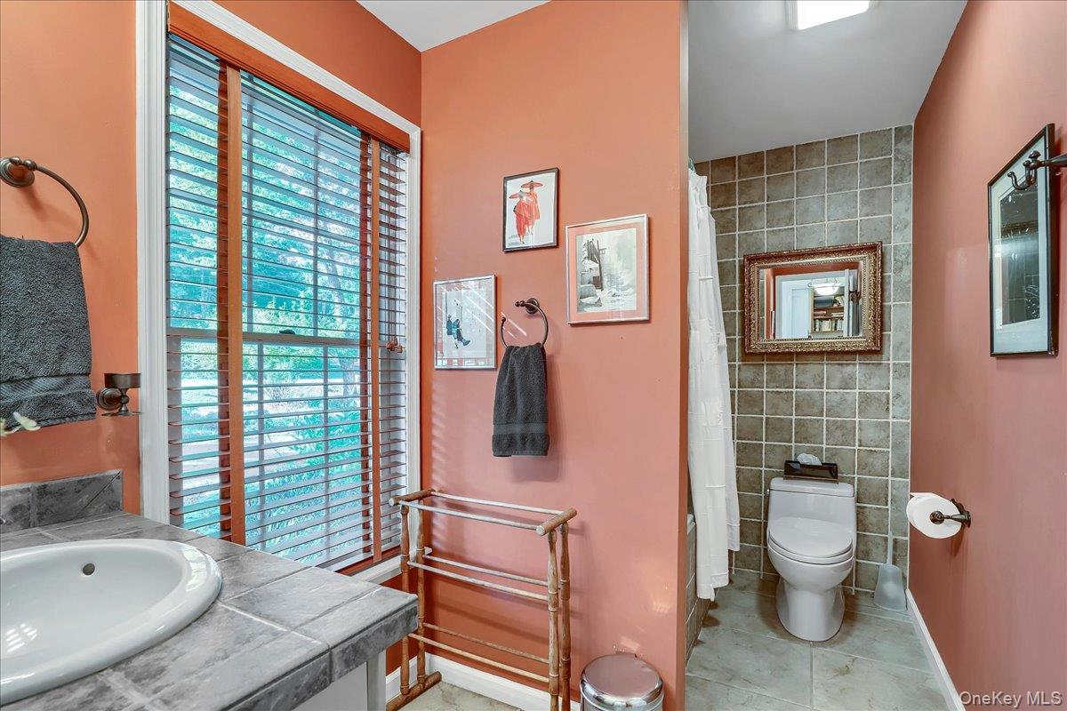 20 Overlook Drive, Call Listing Agent, PA 18405