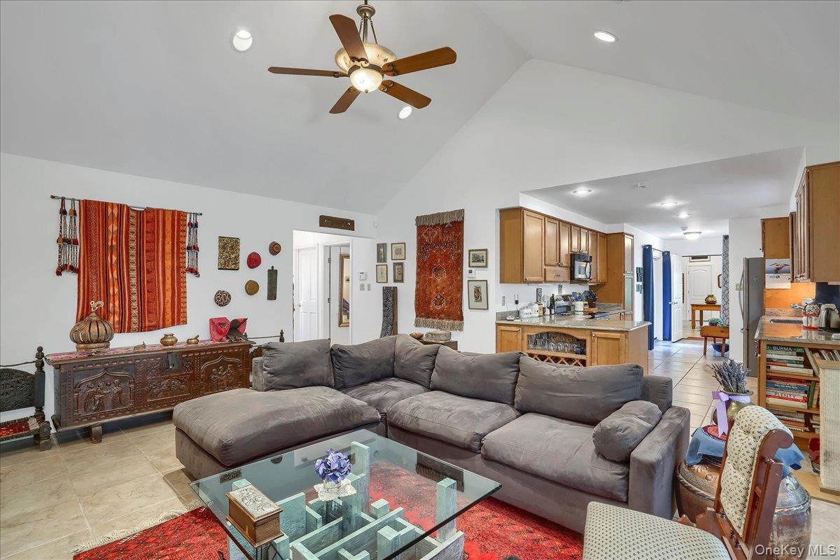 20 Overlook Drive, Call Listing Agent, PA 18405