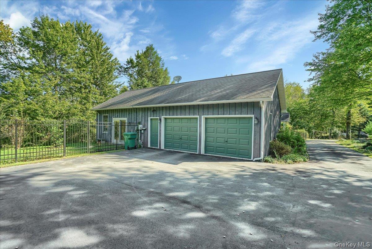 20 Overlook Drive, Call Listing Agent, PA 18405