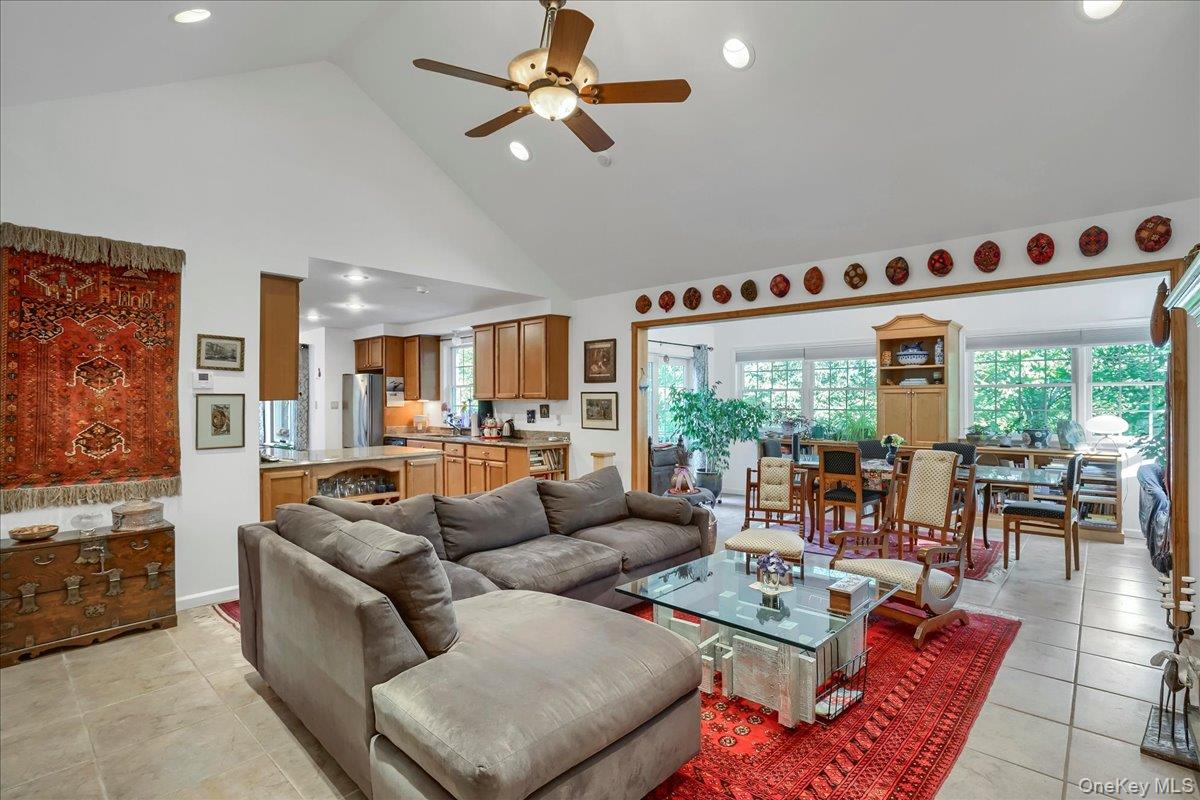 20 Overlook Drive, Call Listing Agent, PA 18405