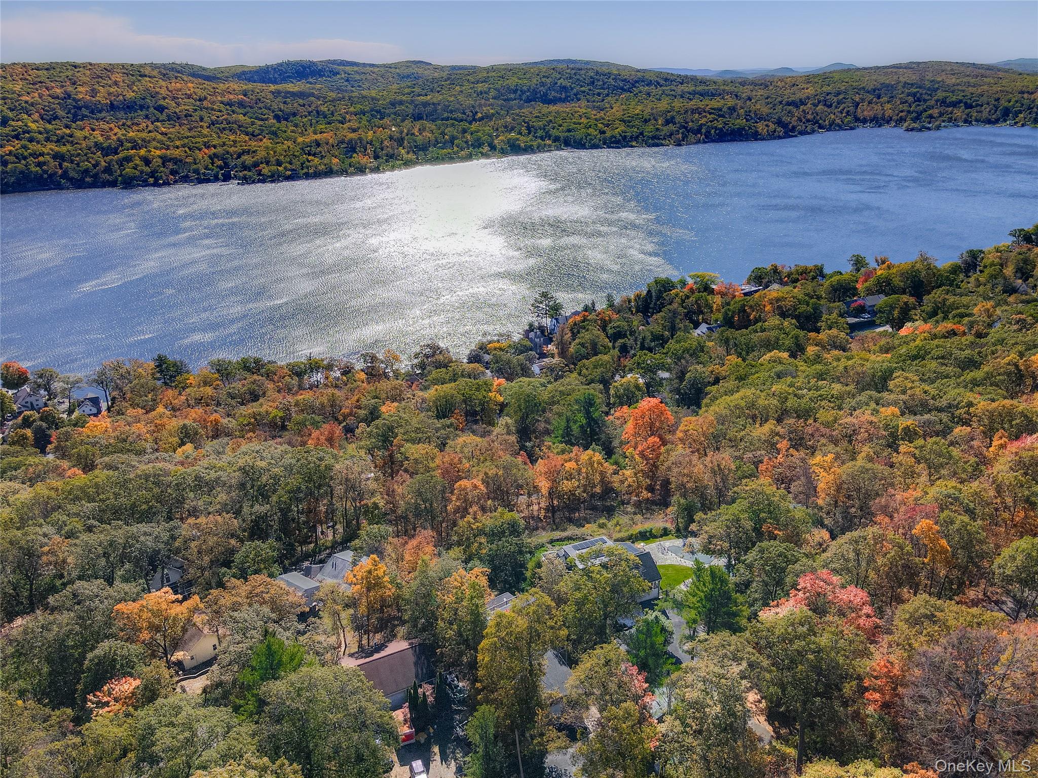 9 Deer Trail S, Greenwood Lake, NY 10925