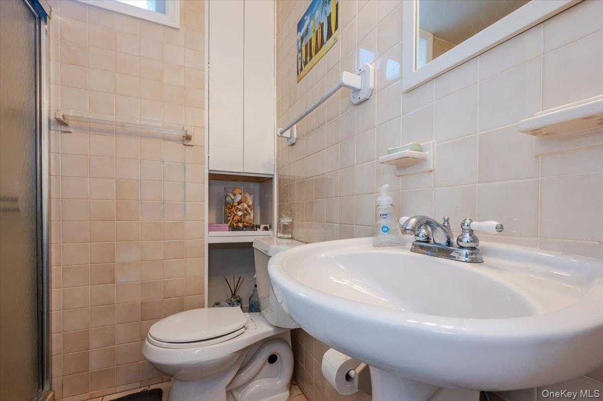 1 Bellmore Avenue, Point Lookout, NY 11569