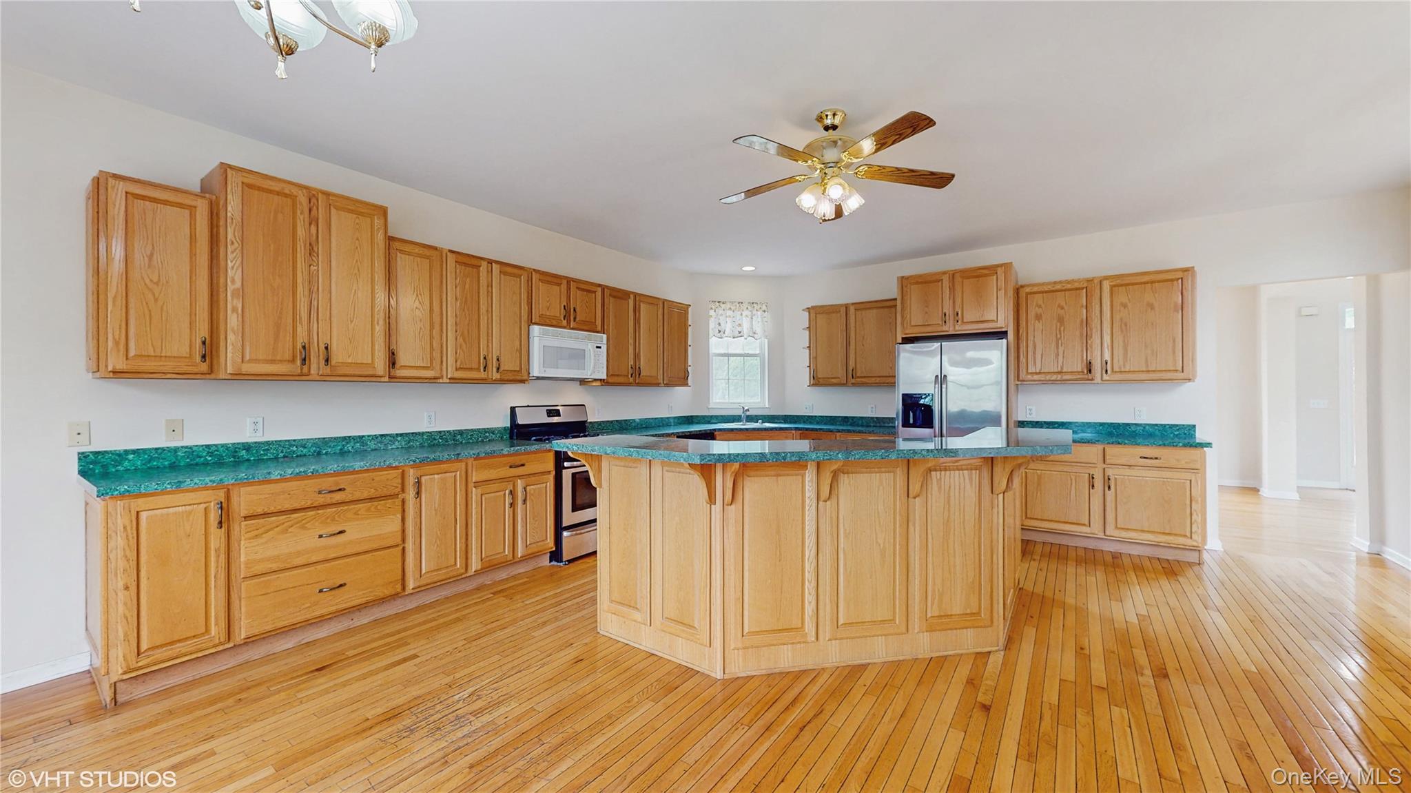 3 Caledonia Circle, Highland Mills, NY 10930