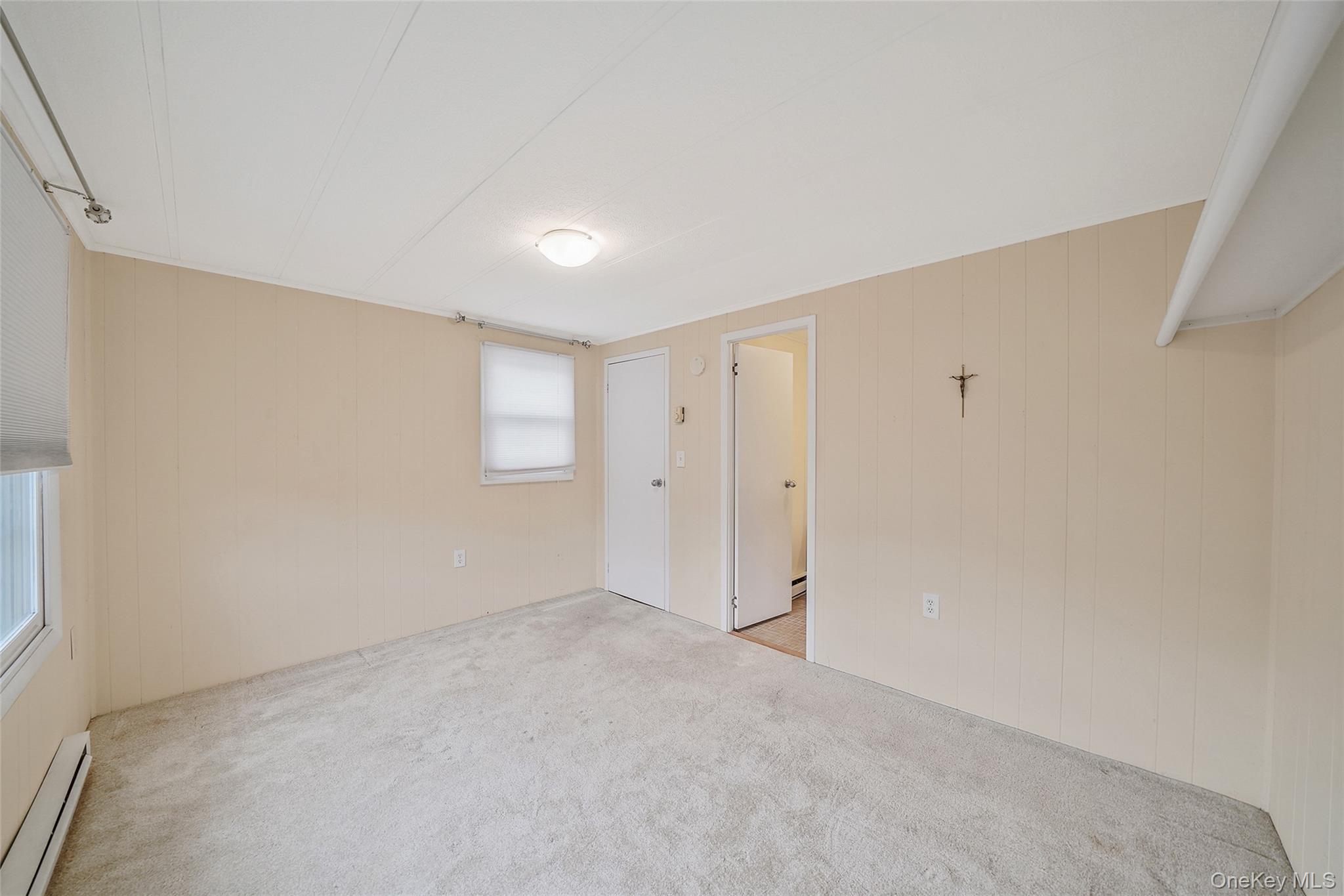 91 Village Circle W, Manorville, NY 11949