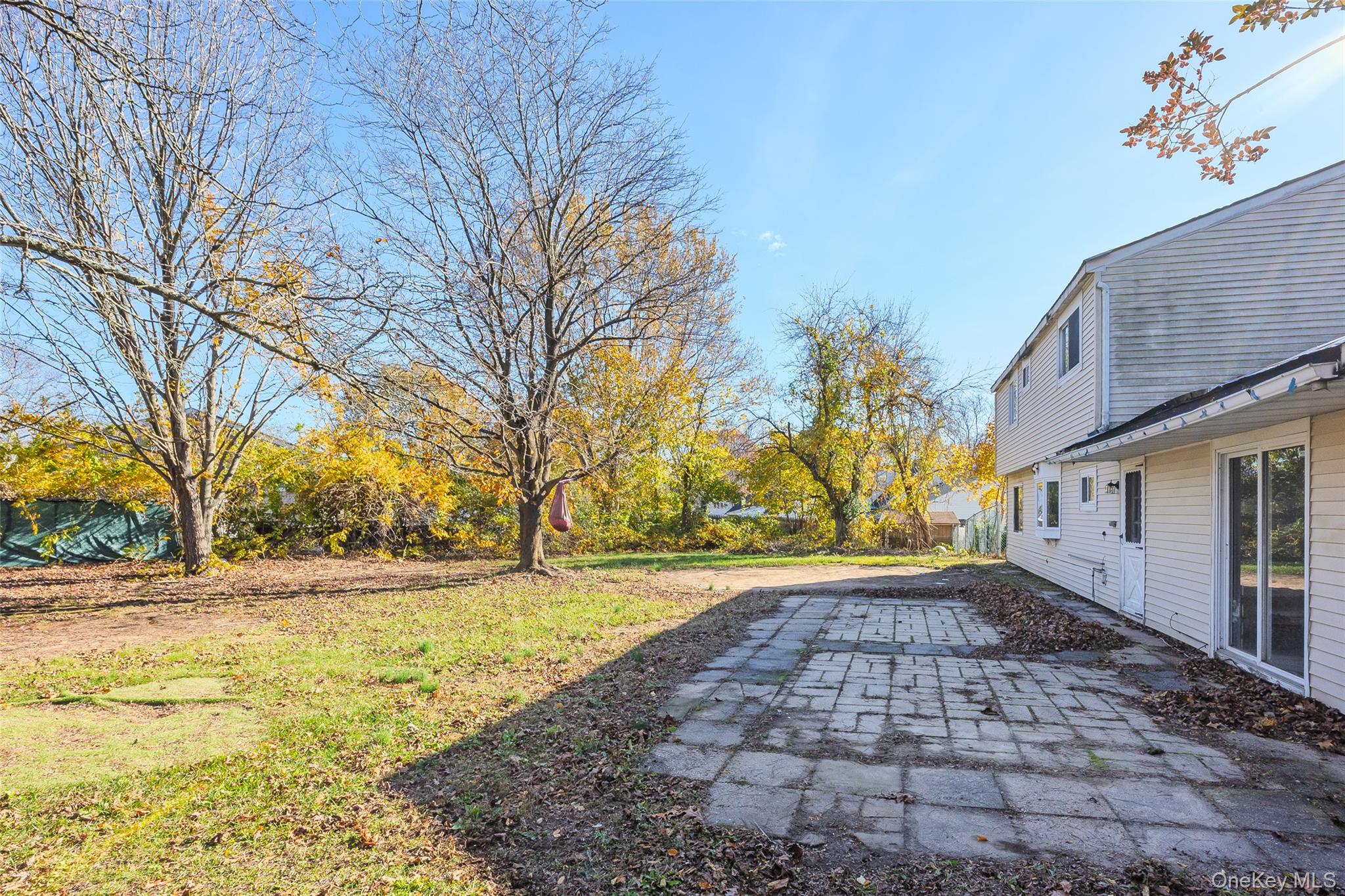 25 Crater Lake Drive, Coram, NY 11727