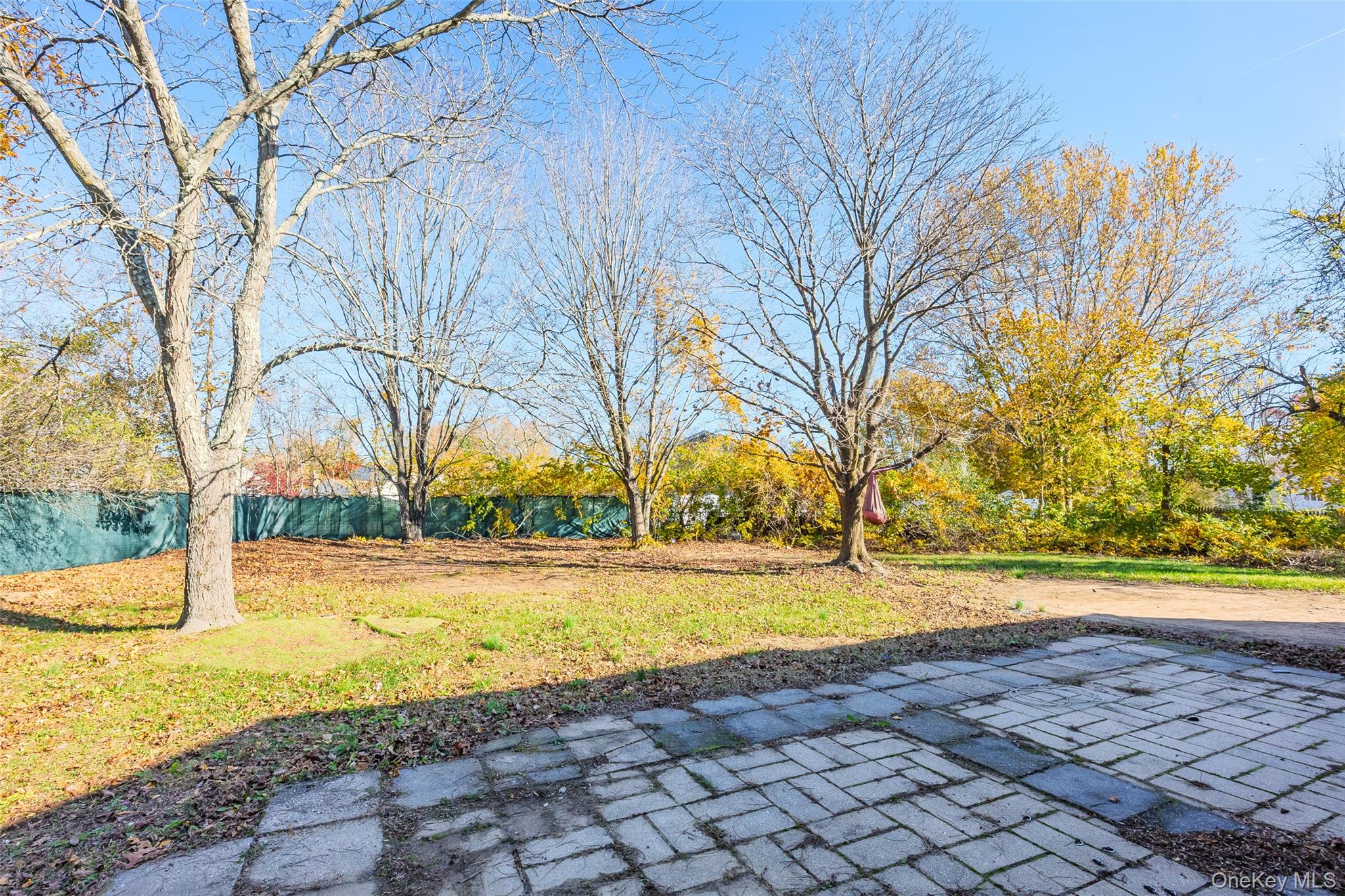 25 Crater Lake Drive, Coram, NY 11727