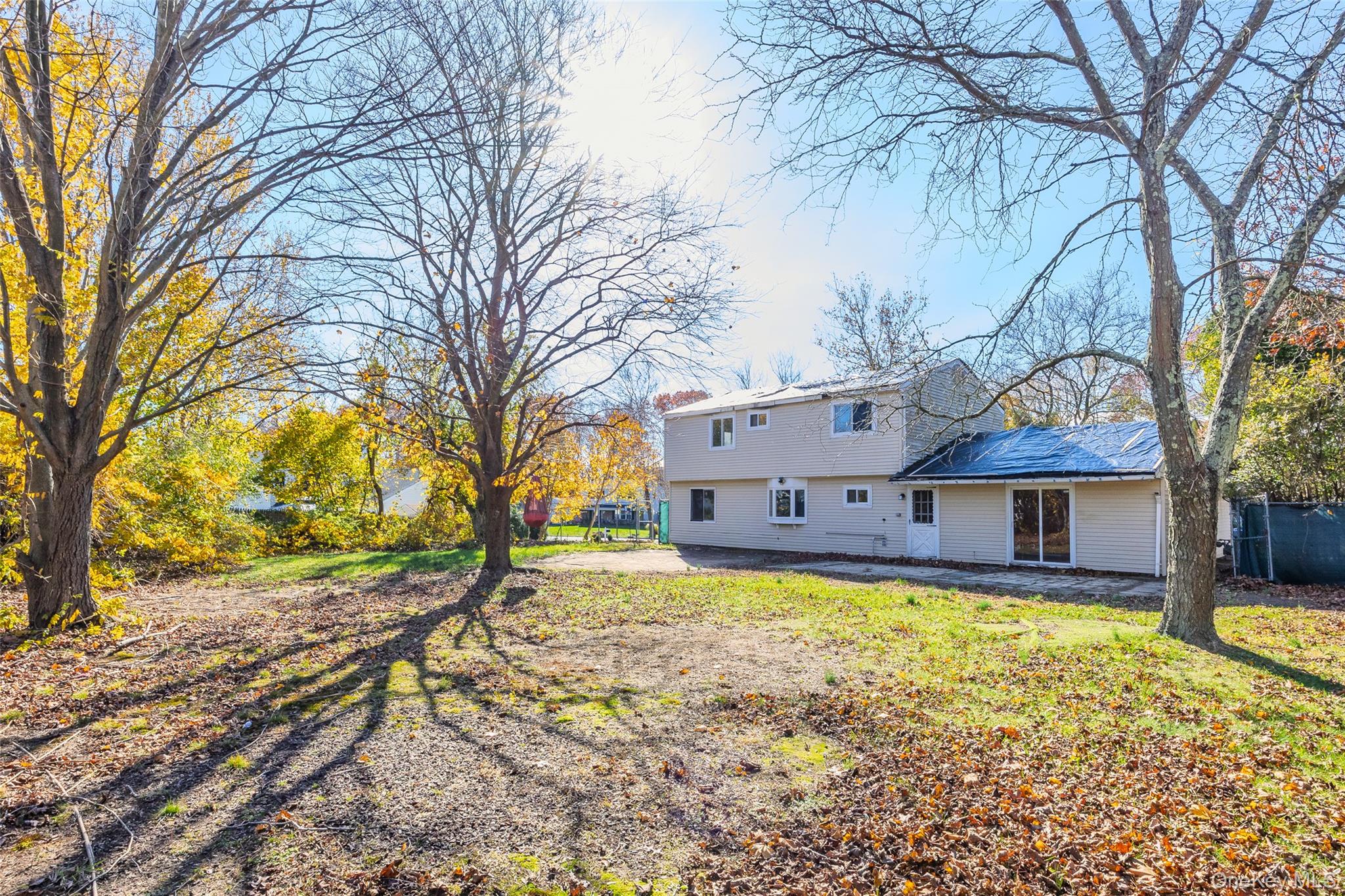 25 Crater Lake Drive, Coram, NY 11727