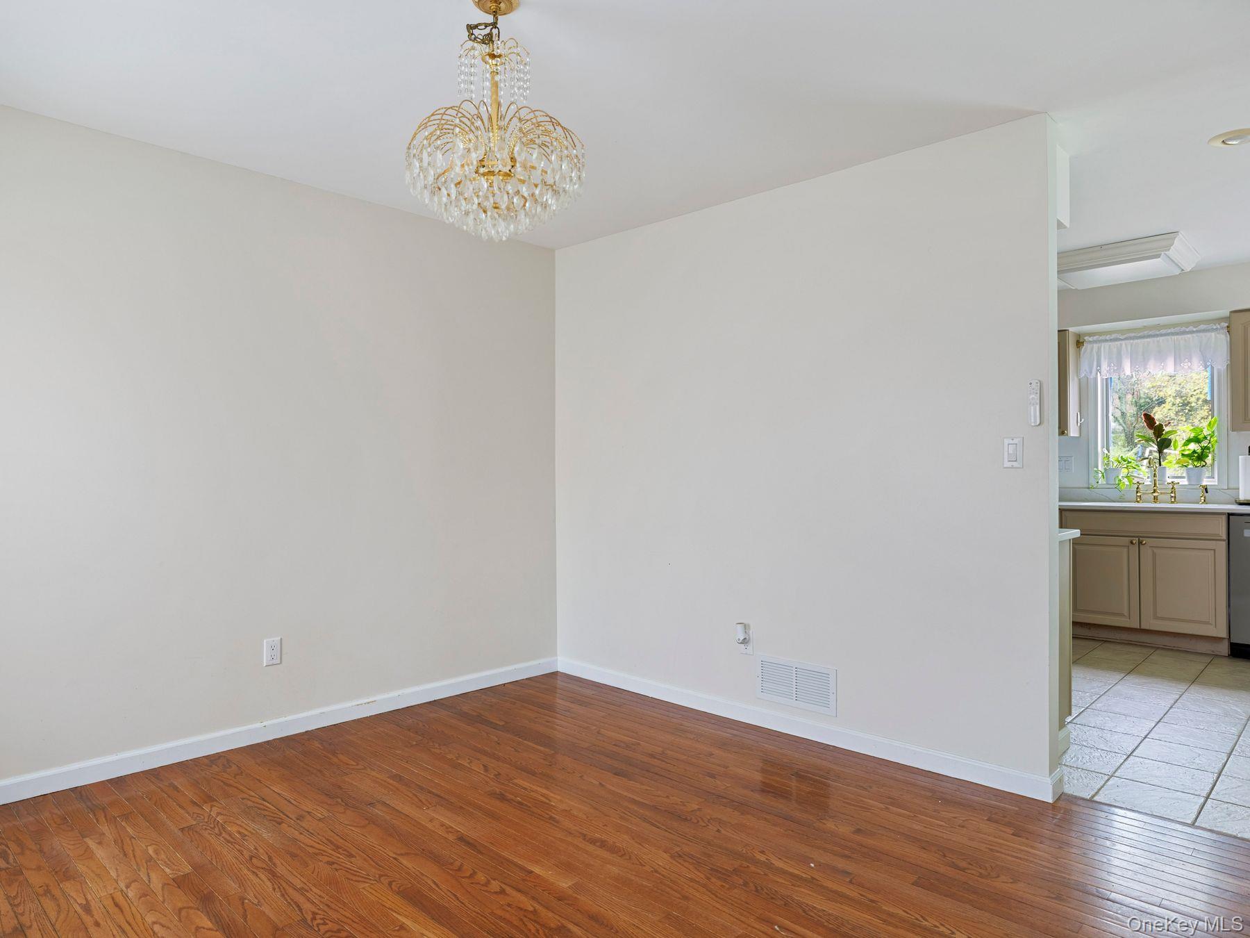 91 Canterbury Drive, Saugerties, NY 12477