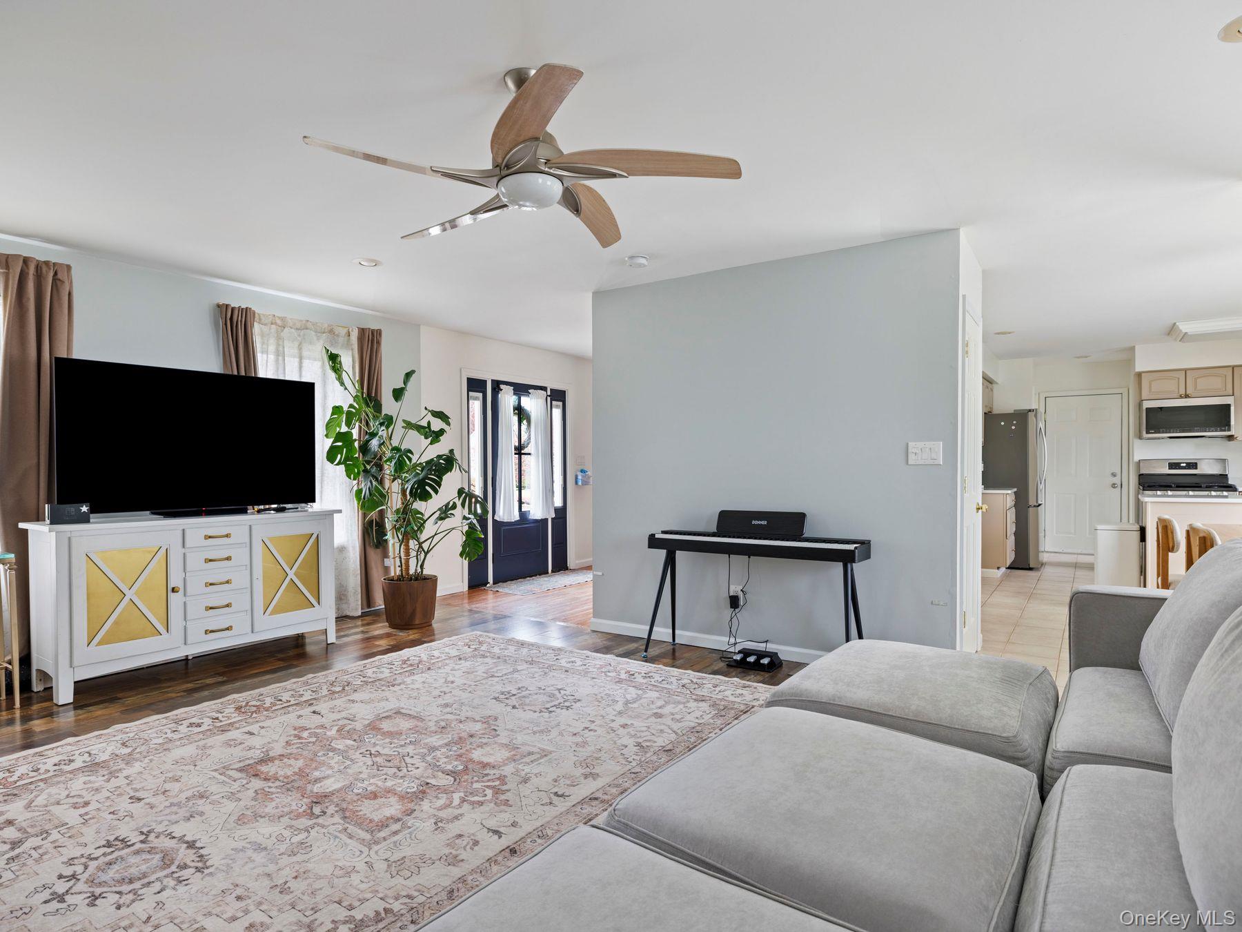 91 Canterbury Drive, Saugerties, NY 12477