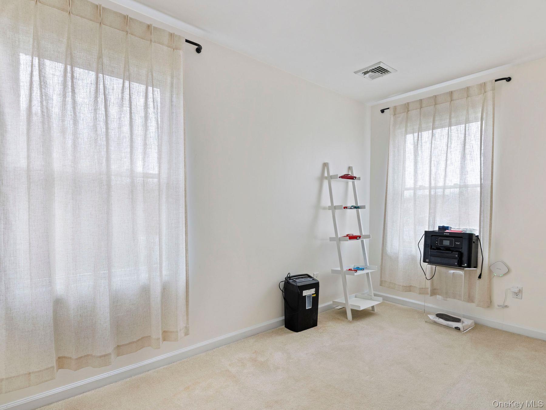 91 Canterbury Drive, Saugerties, NY 12477