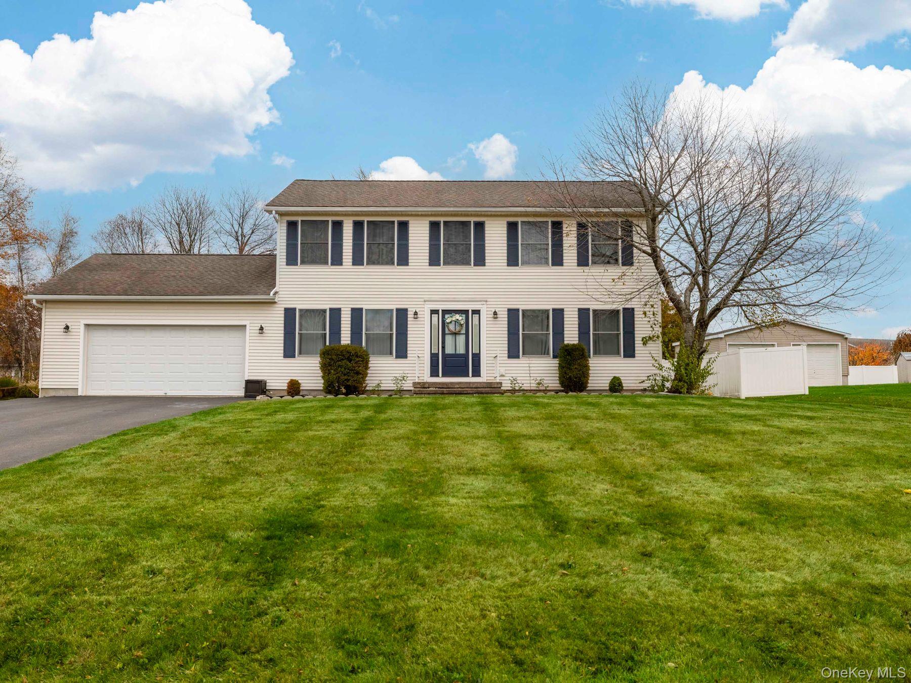 91 Canterbury Drive, Saugerties, NY 12477