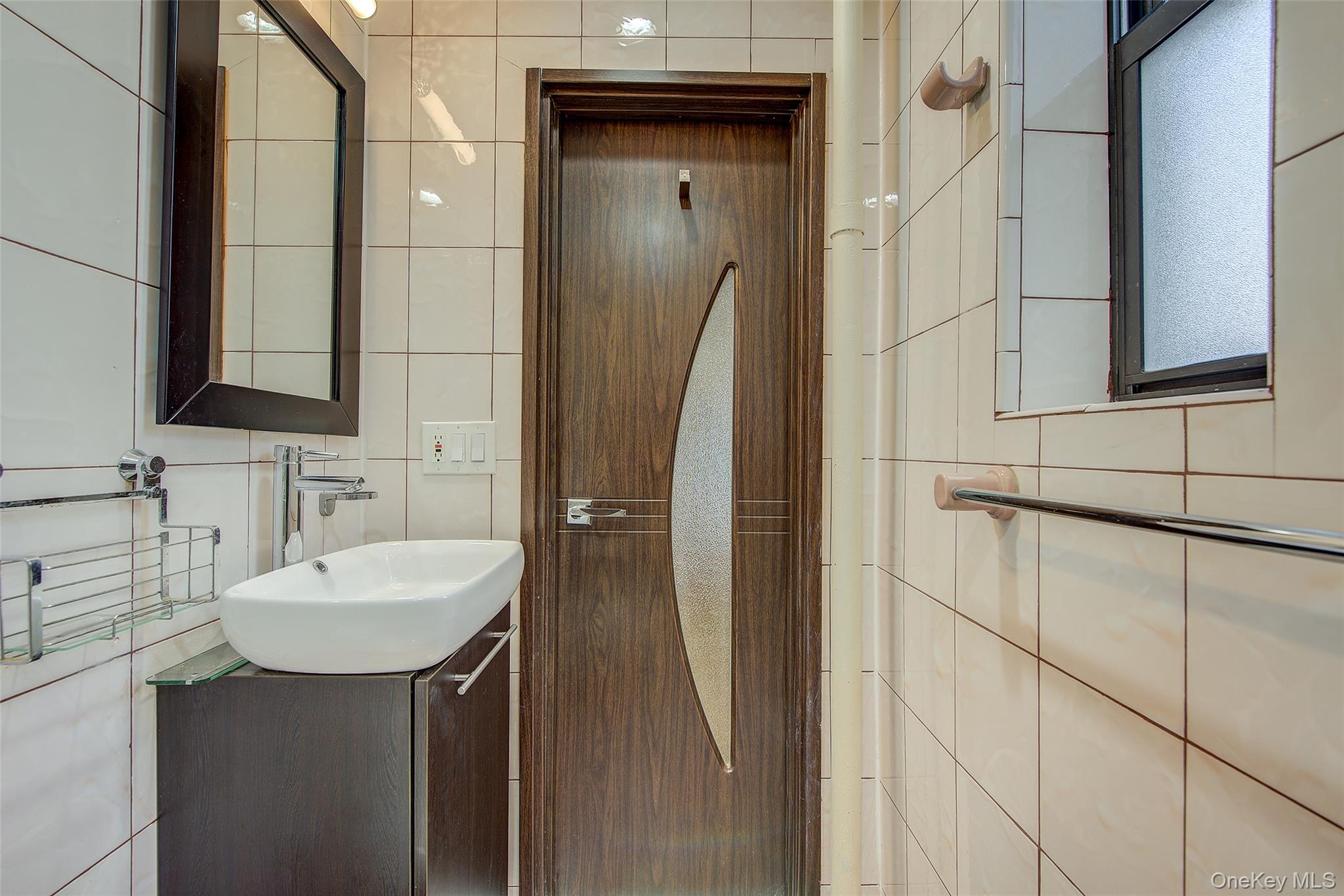 100-25 Queens Boulevard # 7FF, Forest Hills, NY 11375