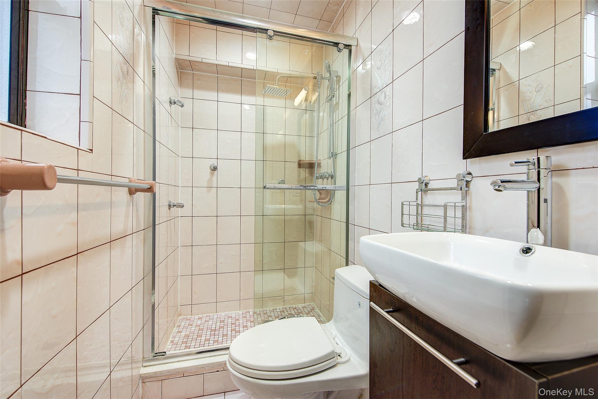 100-25 Queens Boulevard # 7FF, Forest Hills, NY 11375