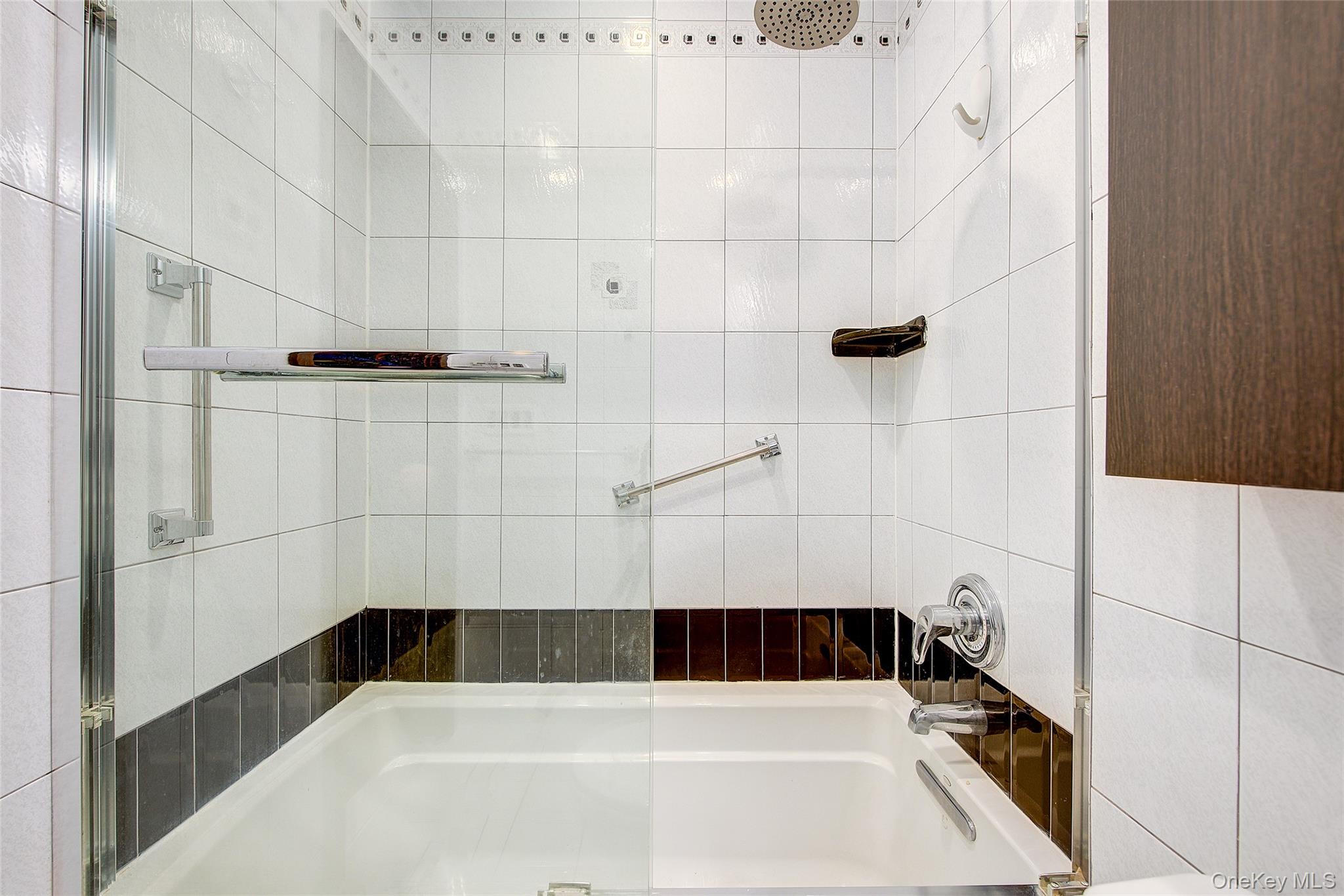 100-25 Queens Boulevard # 7FF, Forest Hills, NY 11375